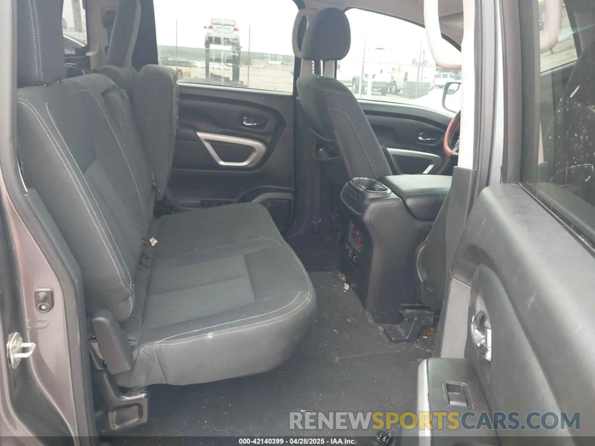 8 Photograph of a damaged car 1N6AA1E68KN528019 NISSAN TITAN 2019
