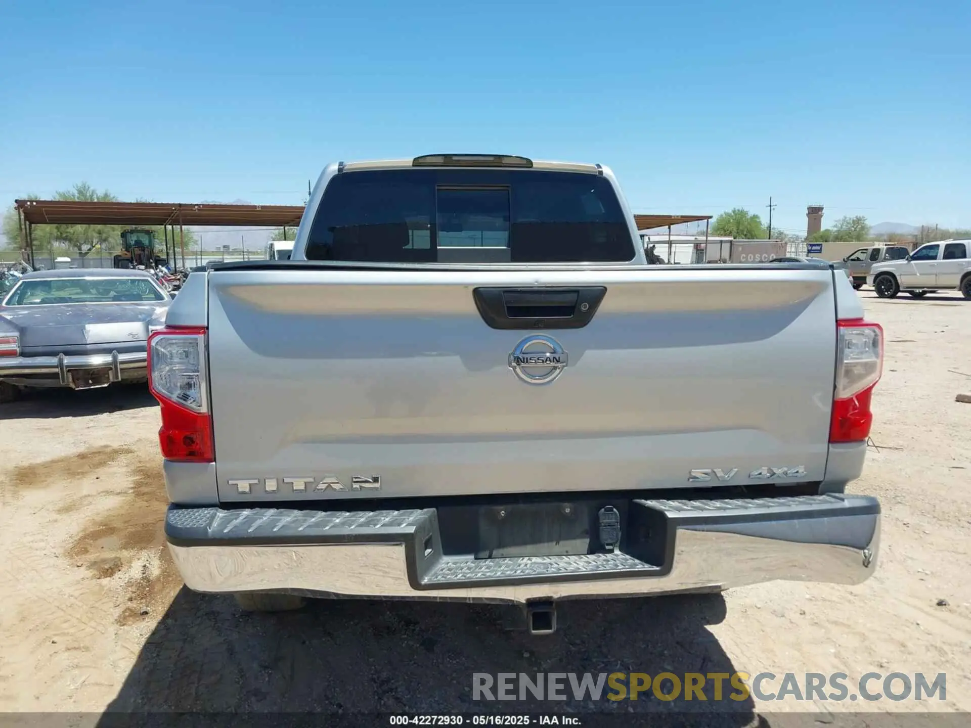 17 Photograph of a damaged car 1N6AA1EJ0KN509551 NISSAN TITAN 2019