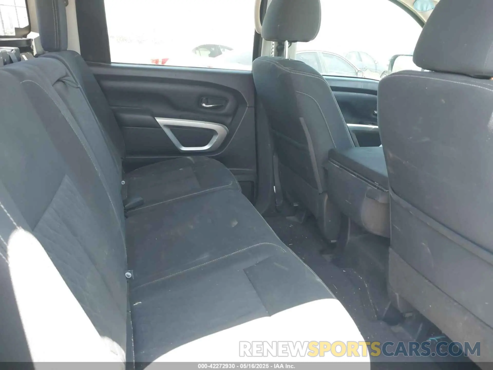 8 Photograph of a damaged car 1N6AA1EJ0KN509551 NISSAN TITAN 2019