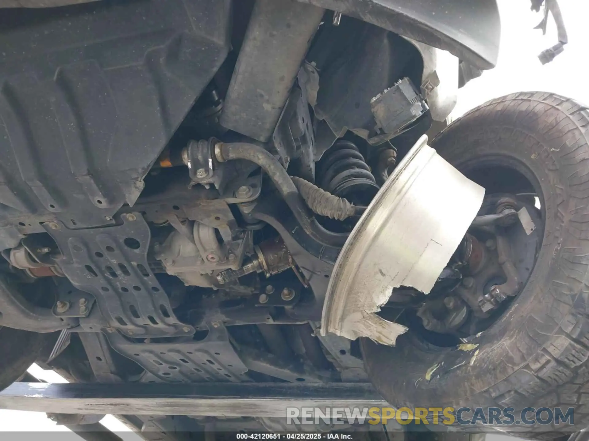 17 Photograph of a damaged car 1N6AA1EJ4KN518091 NISSAN TITAN 2019
