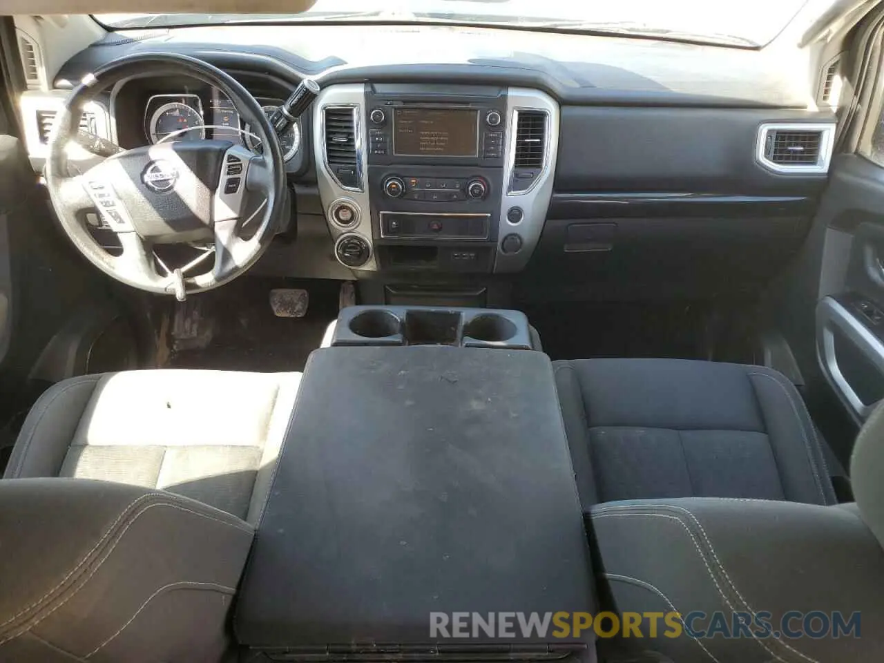 8 Photograph of a damaged car 1N6AA1EJ8KN506266 NISSAN TITAN 2019
