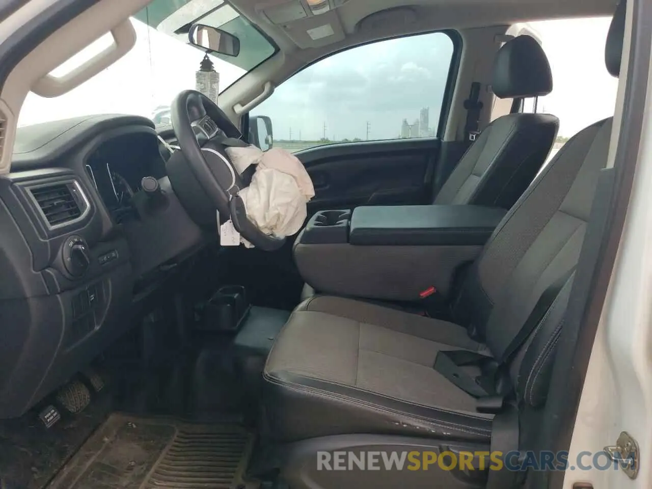 7 Photograph of a damaged car 1N6AA1EK1KN504920 NISSAN TITAN 2019
