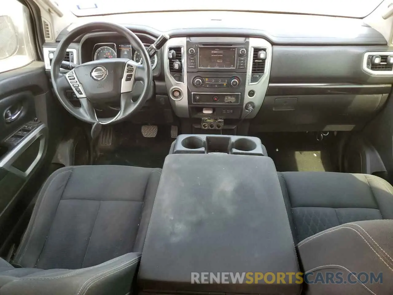 8 Photograph of a damaged car 1N6AA1EK1KN505145 NISSAN TITAN 2019