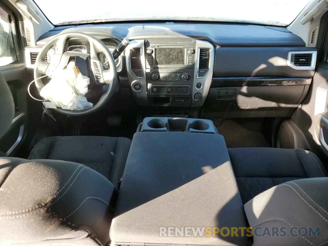 8 Photograph of a damaged car 1N6AA1EK6KN524399 NISSAN TITAN 2019