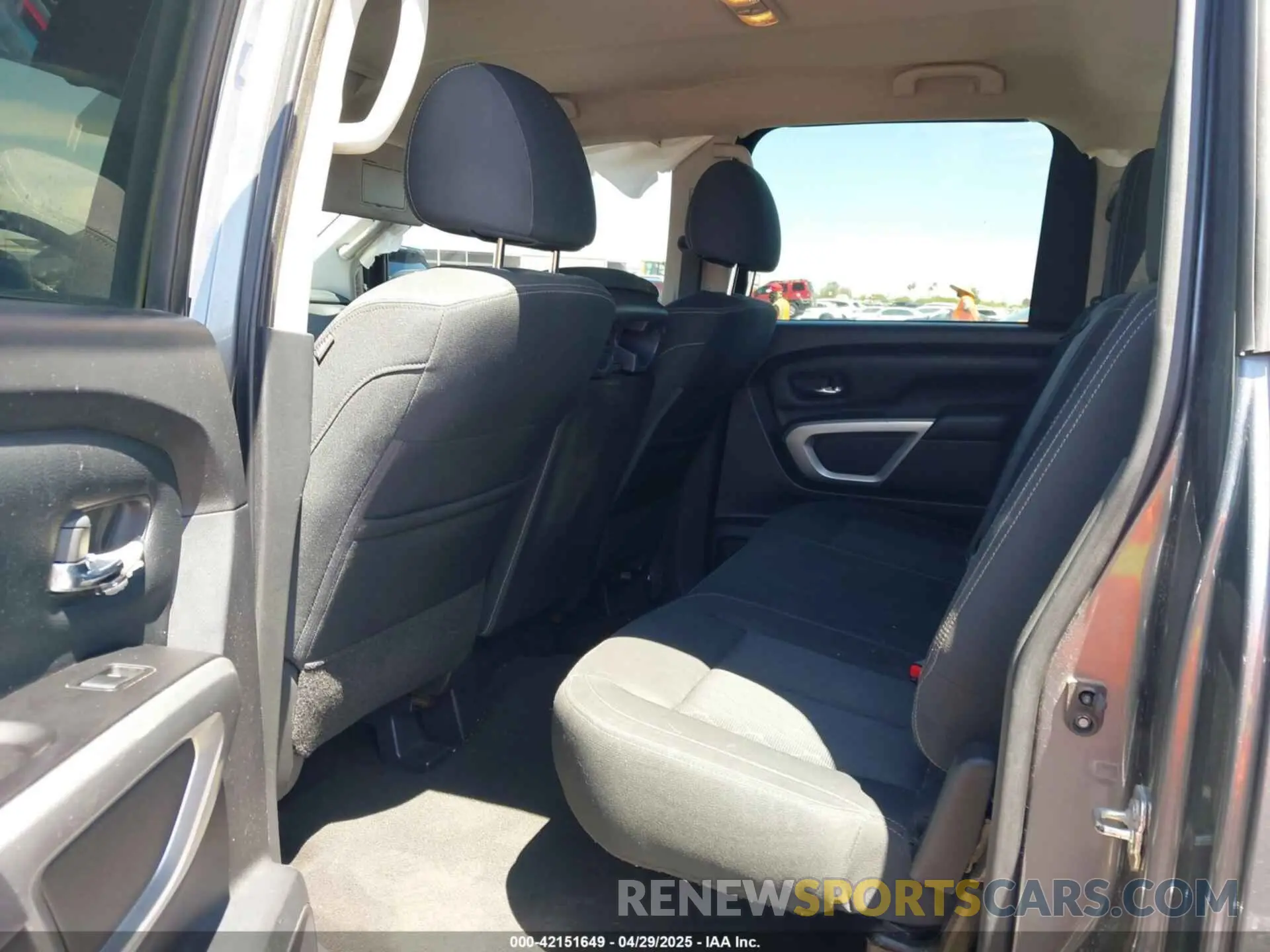 8 Photograph of a damaged car 1N6AA1EK7KN504596 NISSAN TITAN 2019