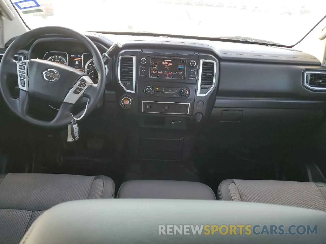 8 Photograph of a damaged car 1N6AA1EK9KN513610 NISSAN TITAN 2019