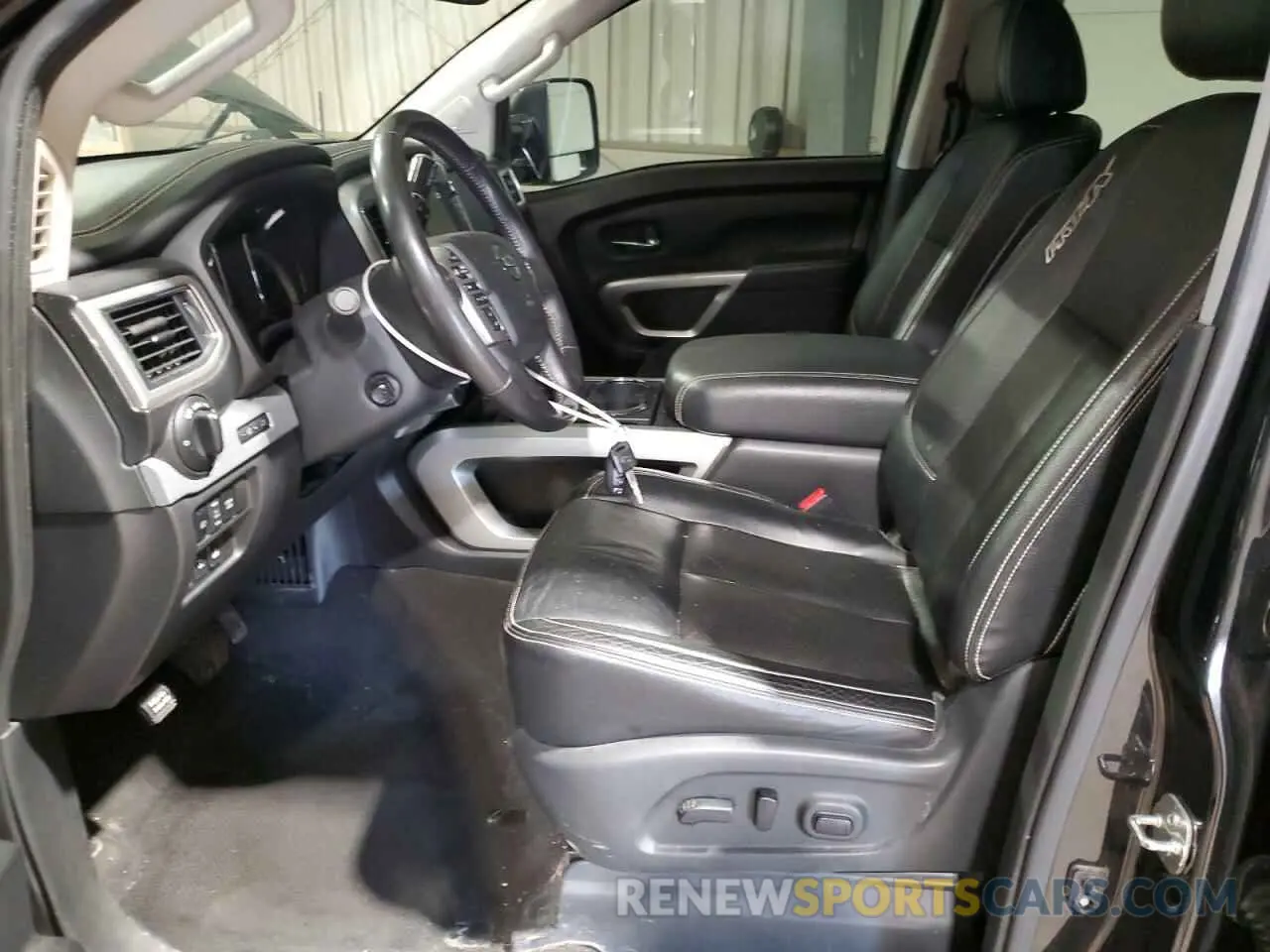 7 Photograph of a damaged car 1N6AA1F4XKN507282 NISSAN TITAN 2019