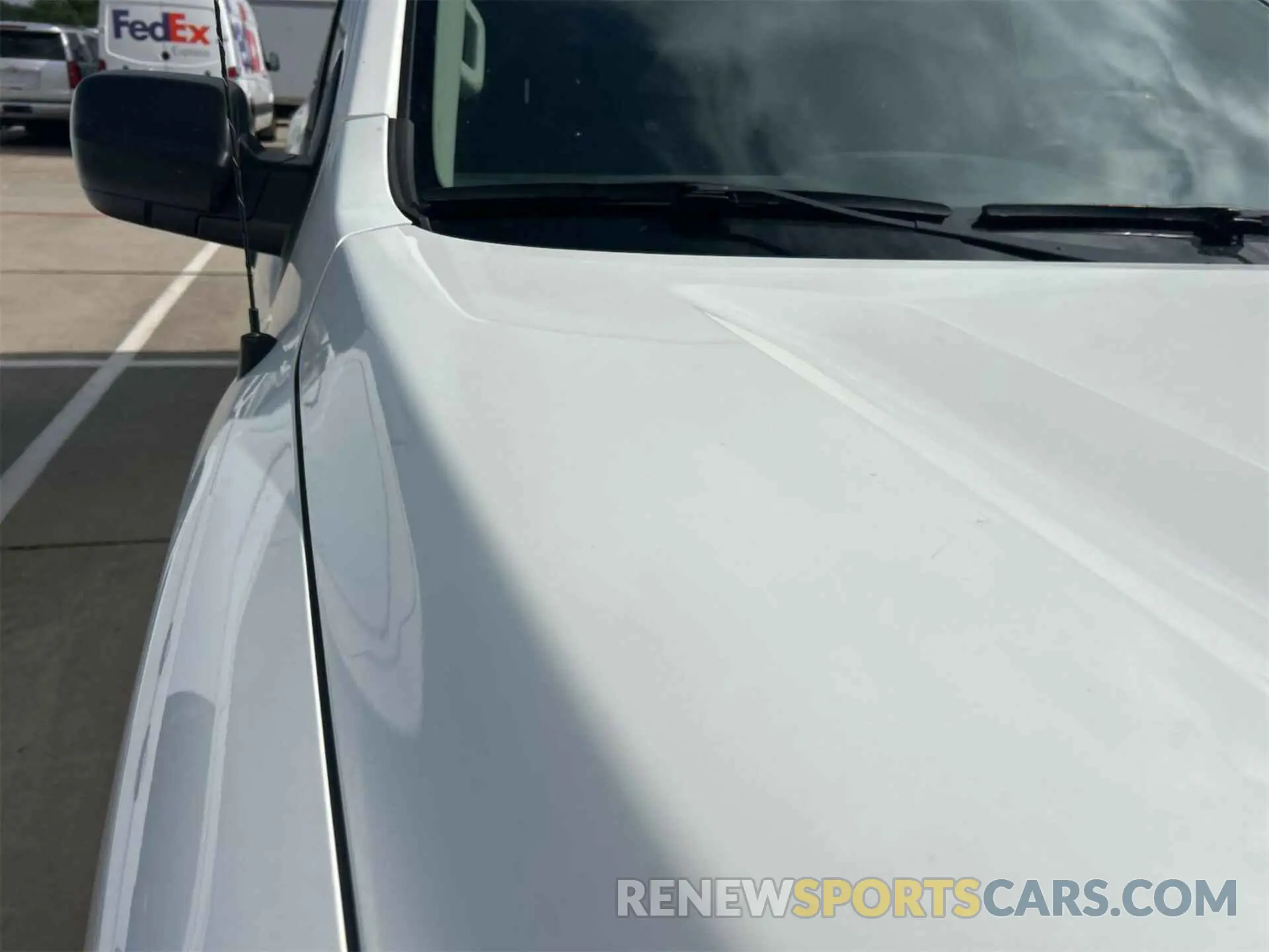8 Photograph of a damaged car 1N6AA1R86KN523901 NISSAN TITAN 2019