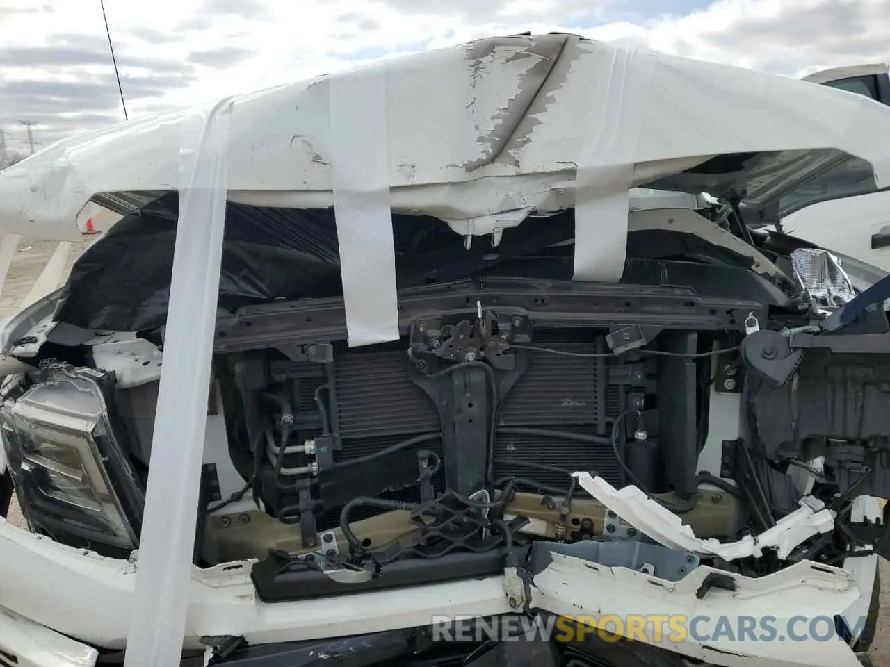 13 Photograph of a damaged car 1N6AA1CD6LN512081 NISSAN TITAN 2020