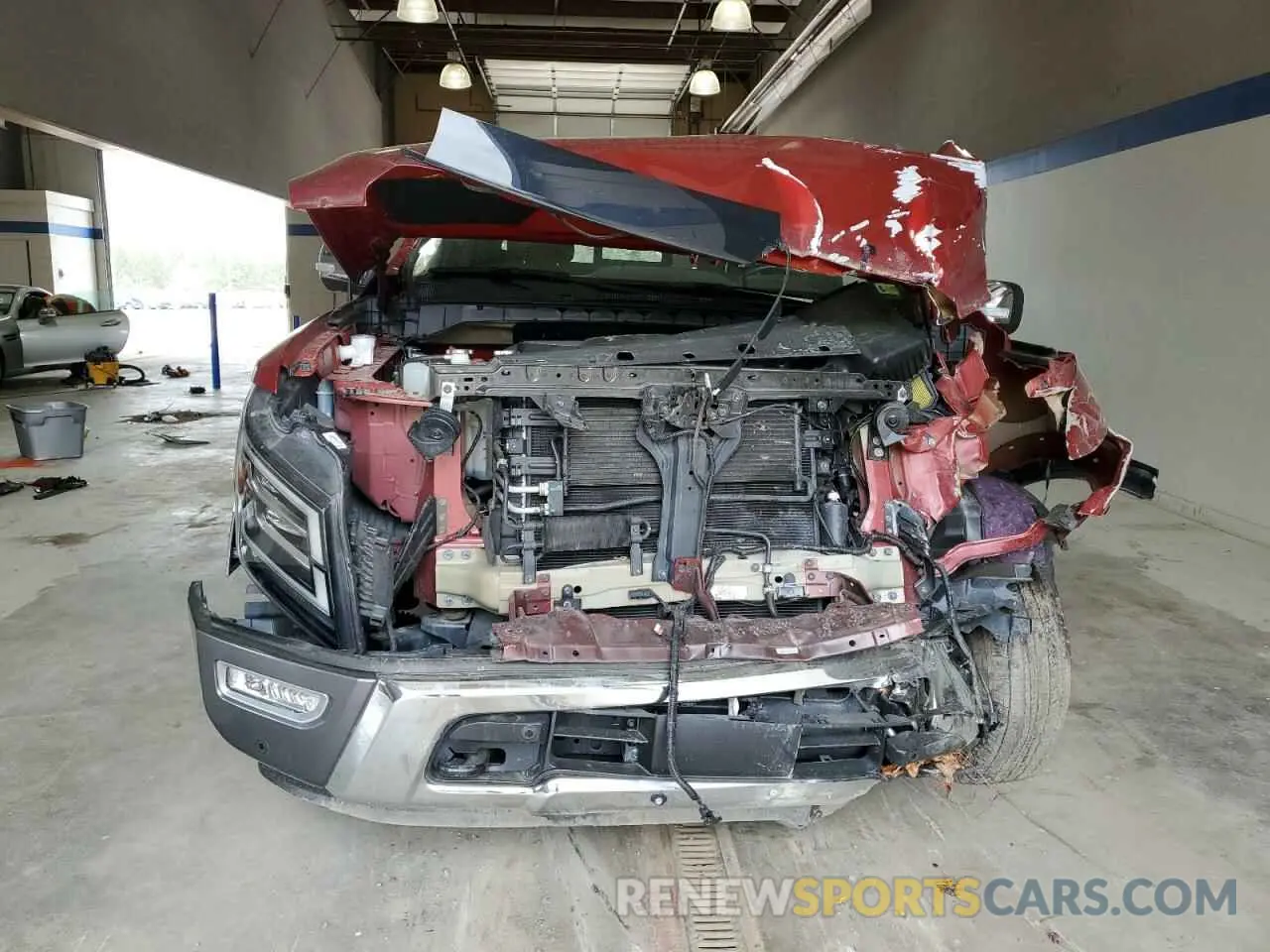 5 Photograph of a damaged car 1N6AA1ED2LN504606 NISSAN TITAN 2020