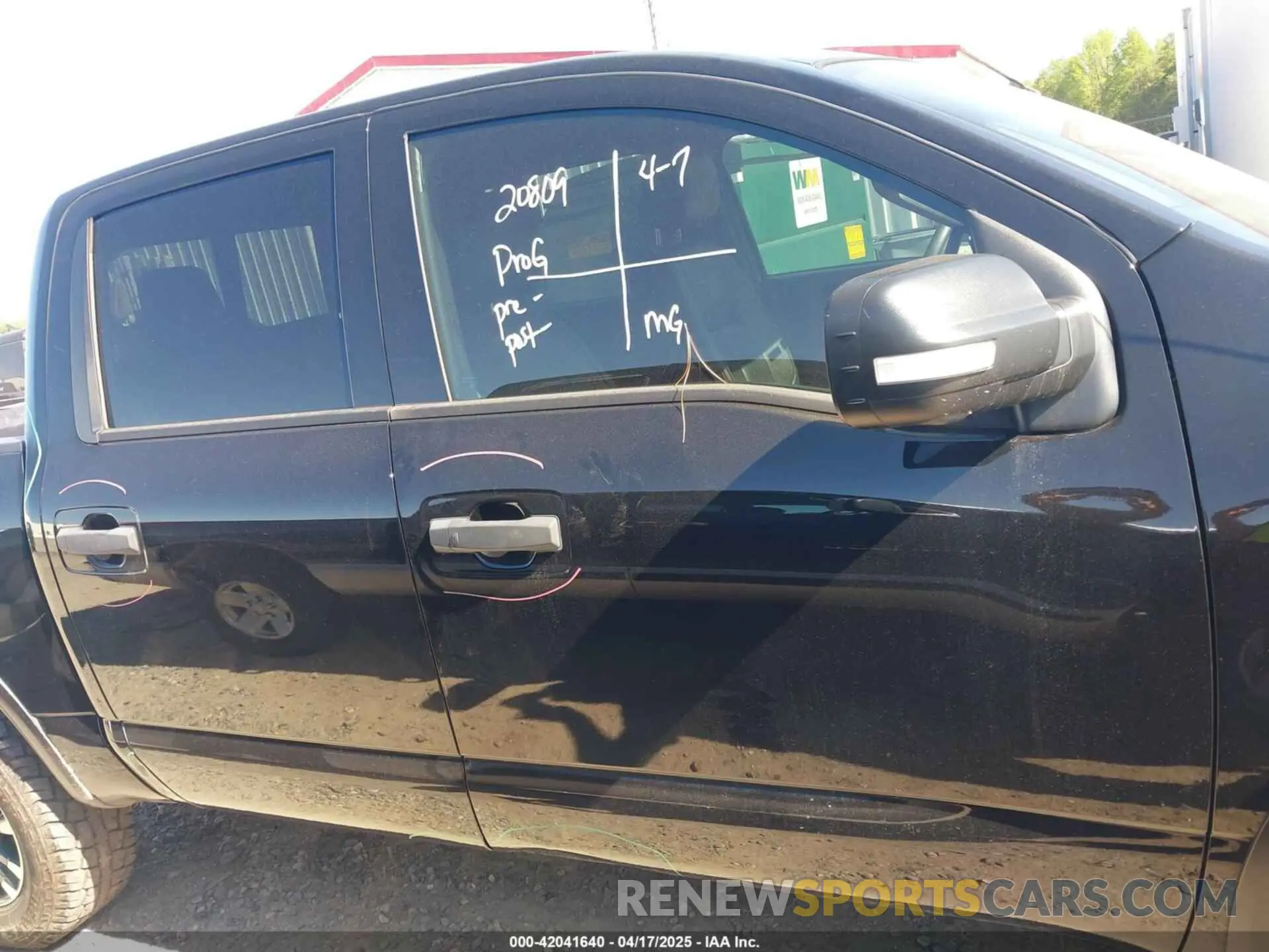 14 Photograph of a damaged car 1N6AA1ED3LN507305 NISSAN TITAN 2020