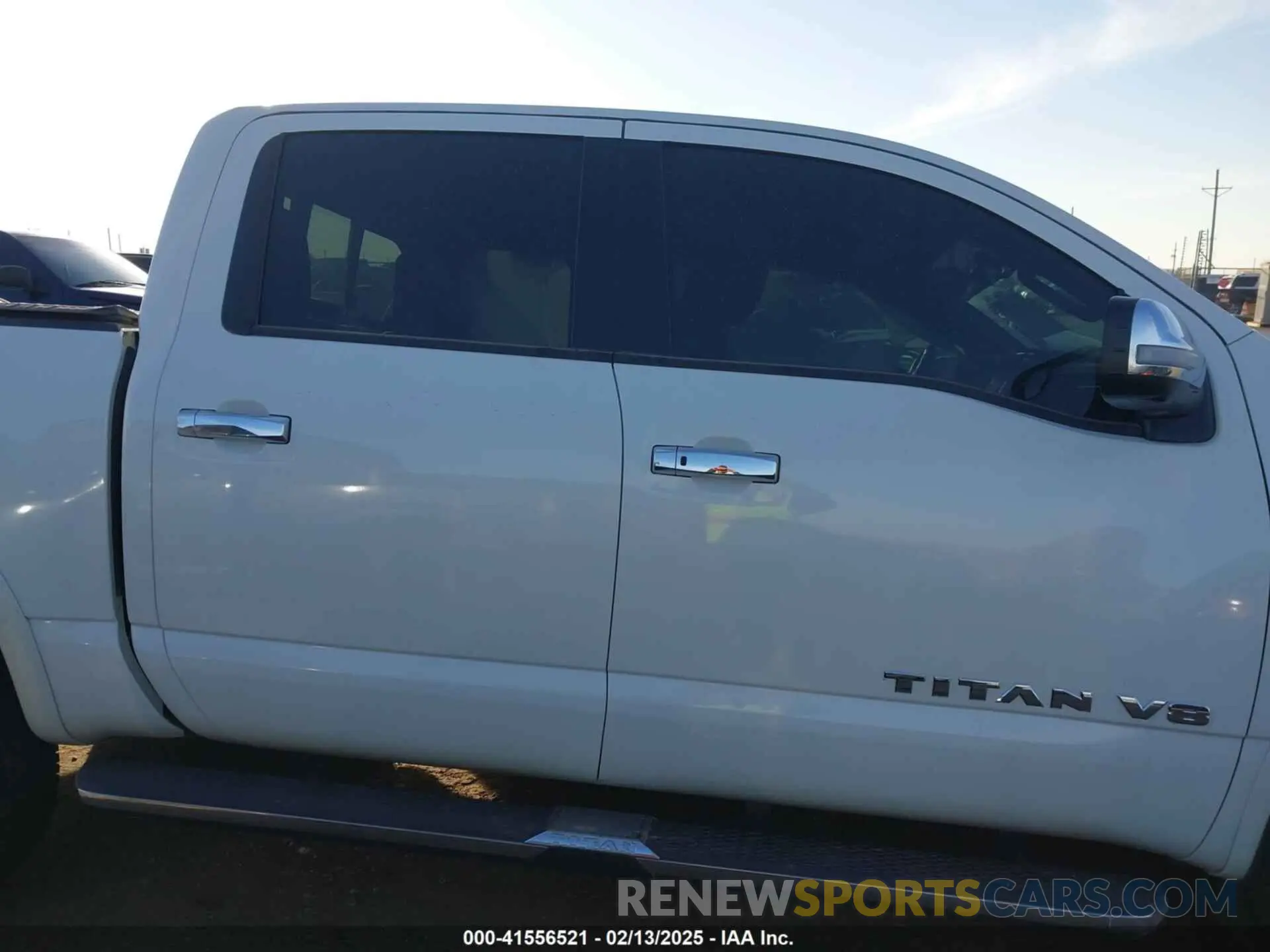 12 Photograph of a damaged car 1N6AA1ED5LN510562 NISSAN TITAN 2020