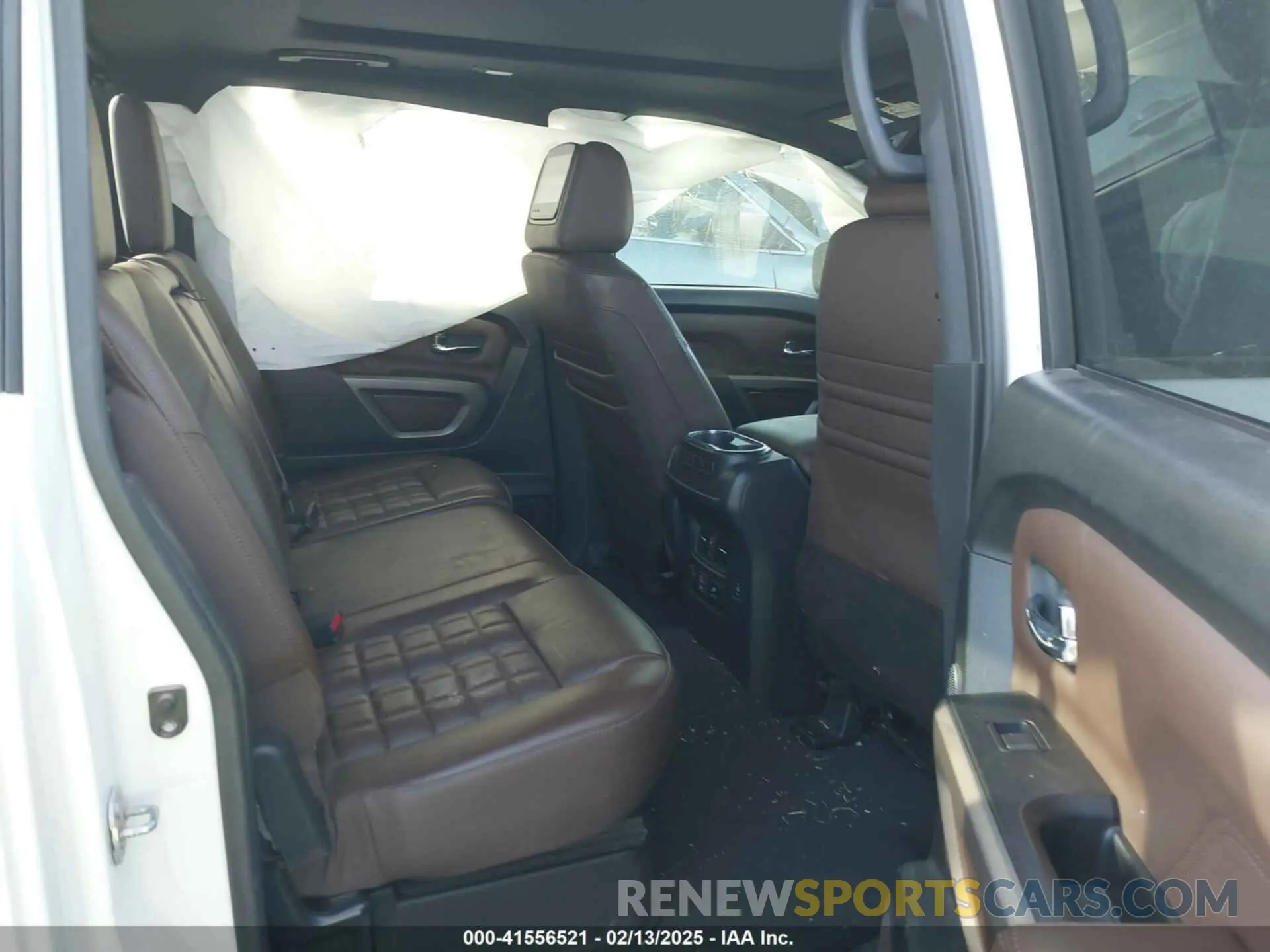 8 Photograph of a damaged car 1N6AA1ED5LN510562 NISSAN TITAN 2020