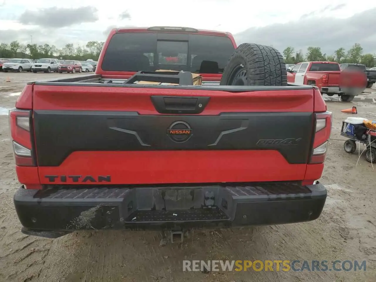 6 Photograph of a damaged car 1N6AA1ED6LN510828 NISSAN TITAN 2020