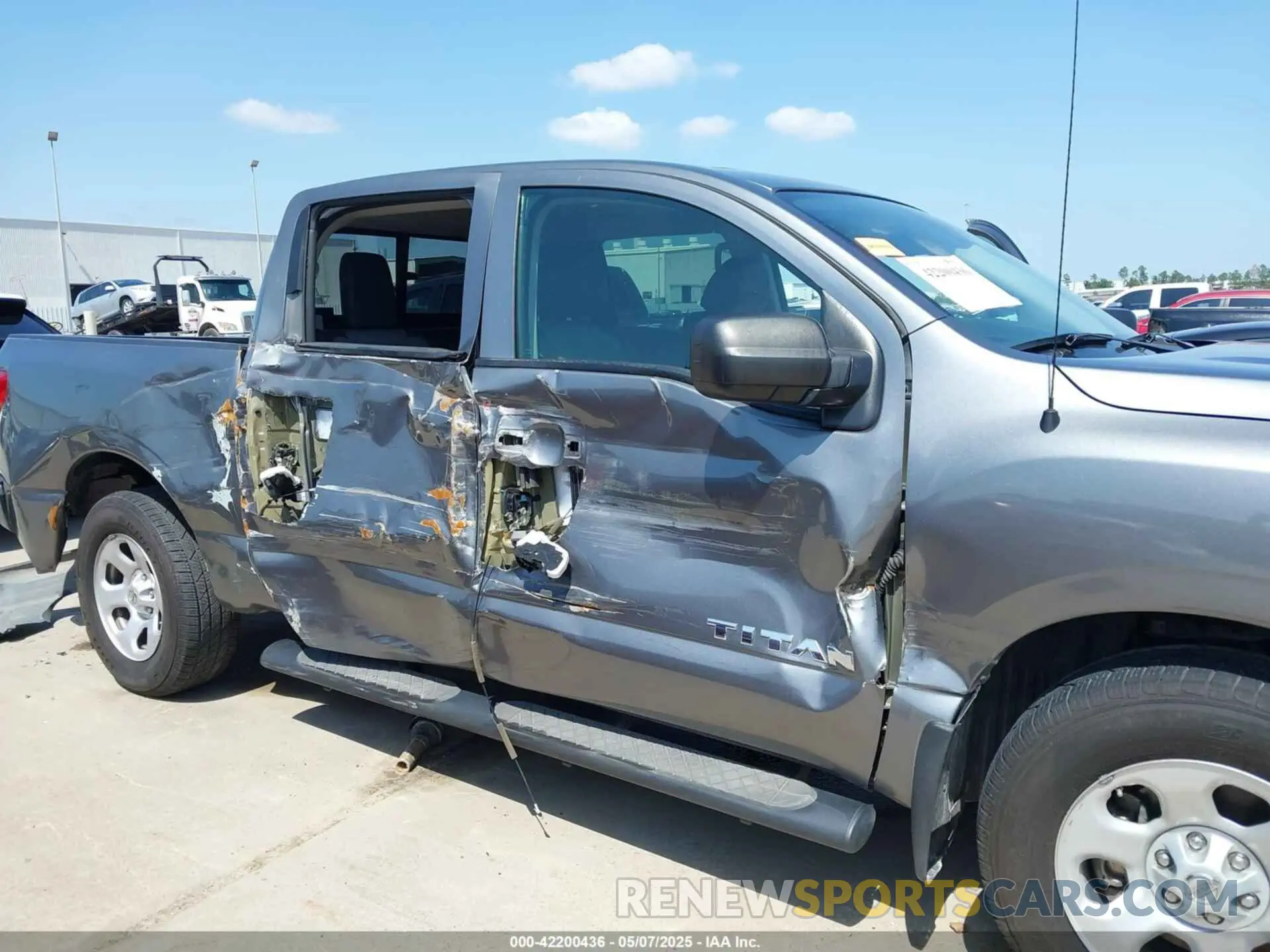 6 Photograph of a damaged car 1N6AA1EE7LN504559 NISSAN TITAN 2020