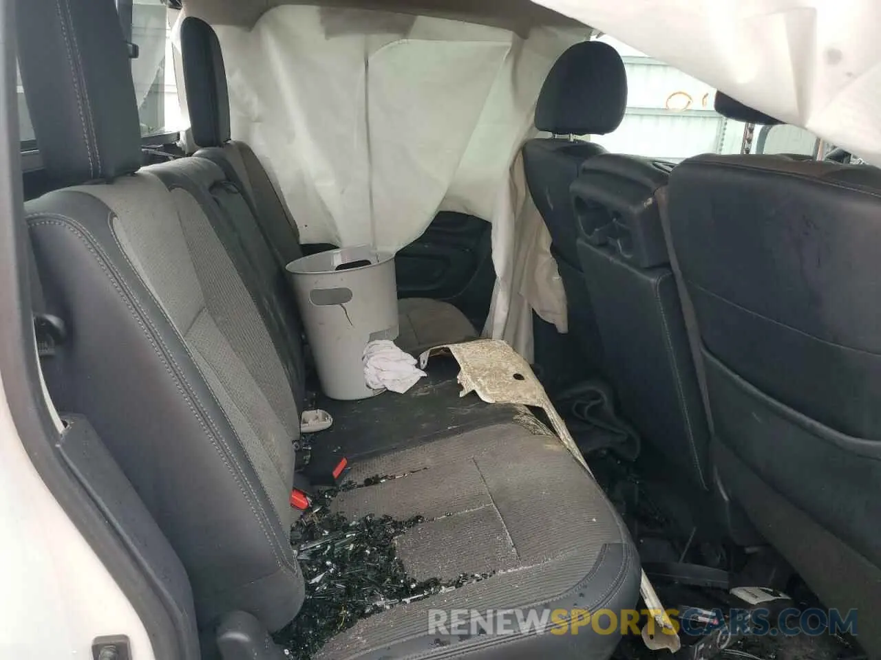 10 Photograph of a damaged car 1N6AA1EC6MN500664 NISSAN TITAN 2021