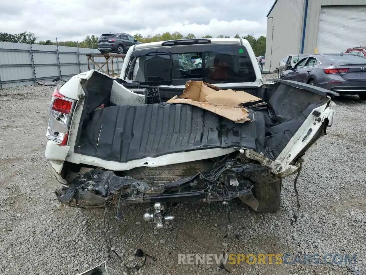 6 Photograph of a damaged car 1N6AA1EC6MN500664 NISSAN TITAN 2021
