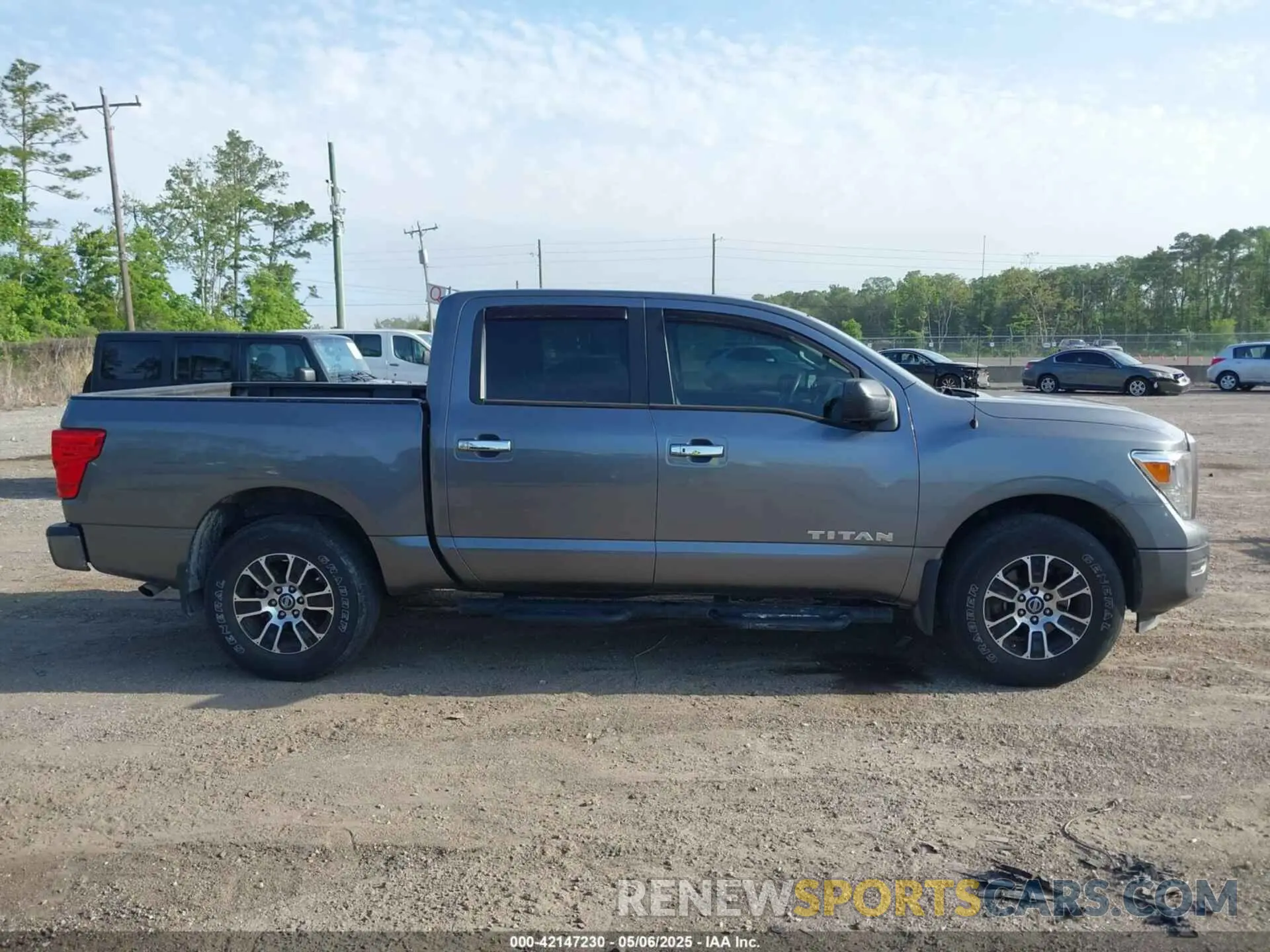 13 Photograph of a damaged car 1N6AA1ED0MN518084 NISSAN TITAN 2021