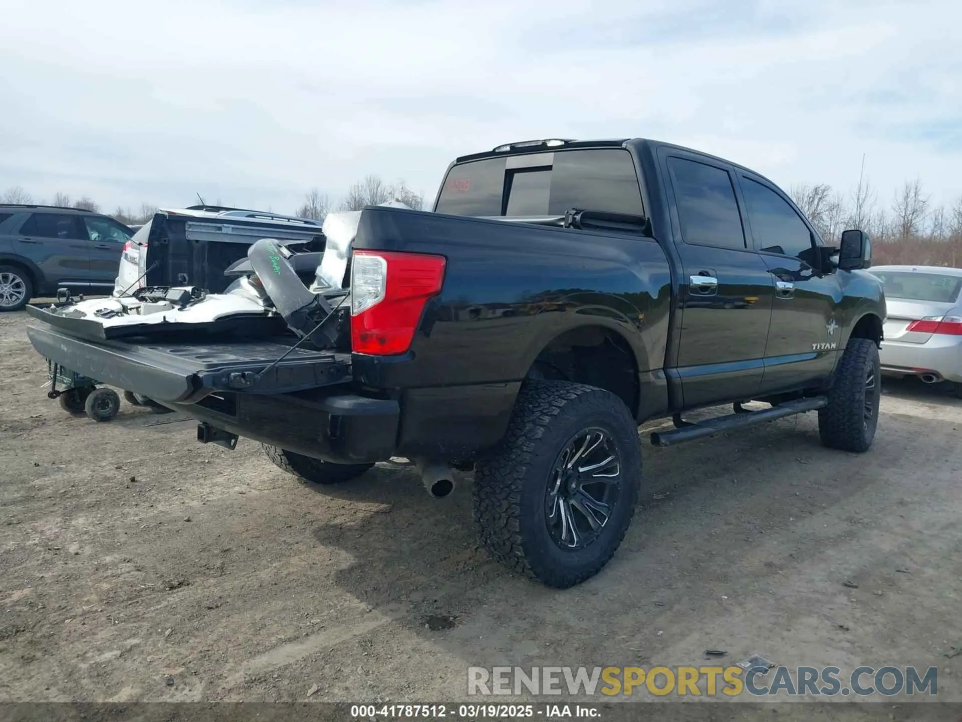 4 Photograph of a damaged car 1N6AA1ED1MN516649 NISSAN TITAN 2021