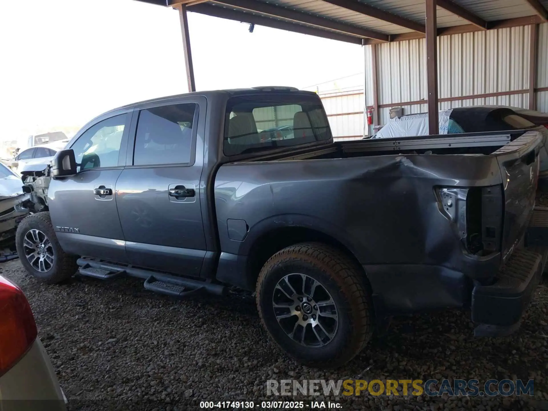 15 Photograph of a damaged car 1N6AA1ED2MN510892 NISSAN TITAN 2021