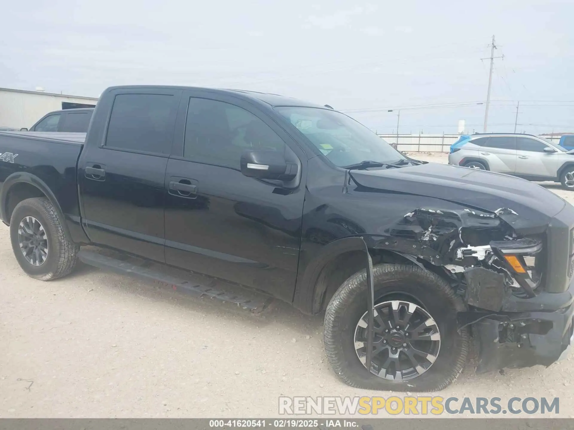 13 Photograph of a damaged car 1N6AA1ED3MN507645 NISSAN TITAN 2021