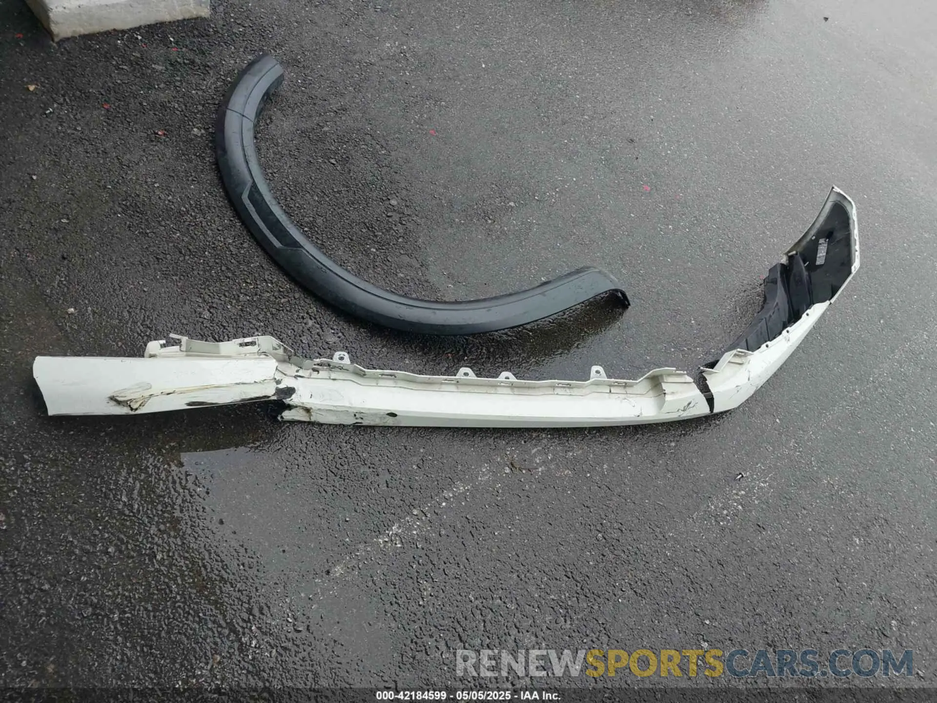 12 Photograph of a damaged car 1N6AA1ED7MN511004 NISSAN TITAN 2021