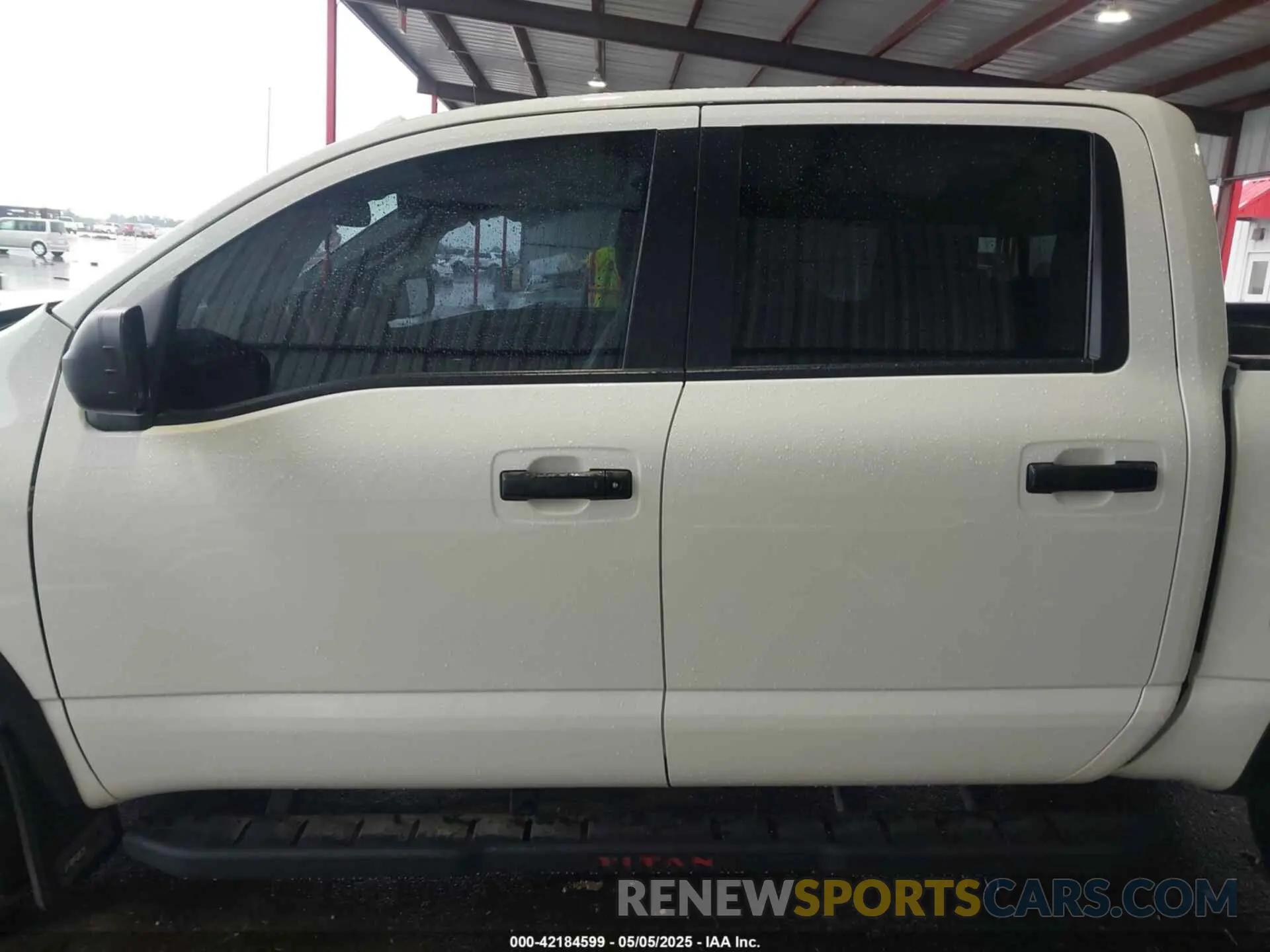 15 Photograph of a damaged car 1N6AA1ED7MN511004 NISSAN TITAN 2021