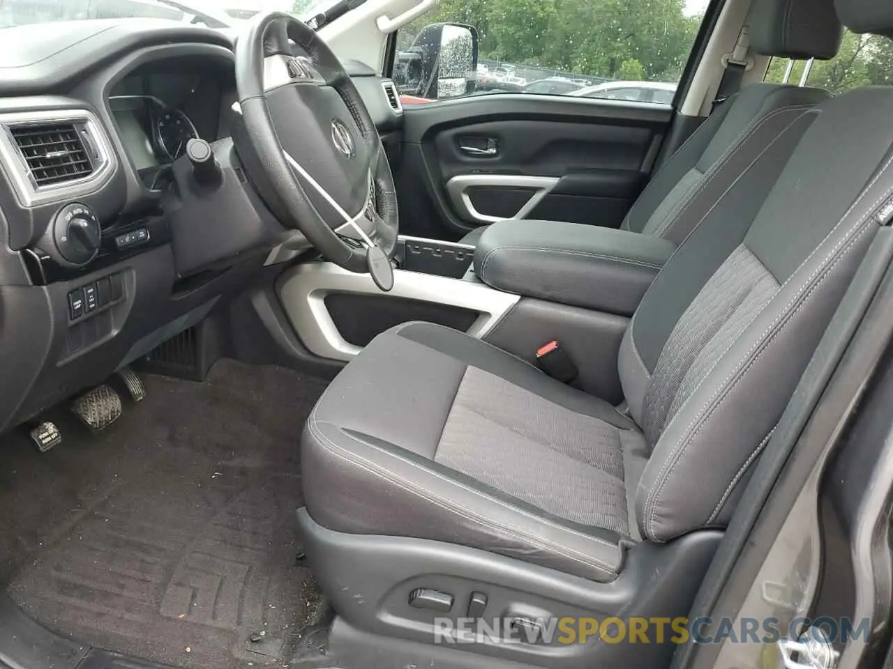 7 Photograph of a damaged car 1N6AA1ED8MN534176 NISSAN TITAN 2021