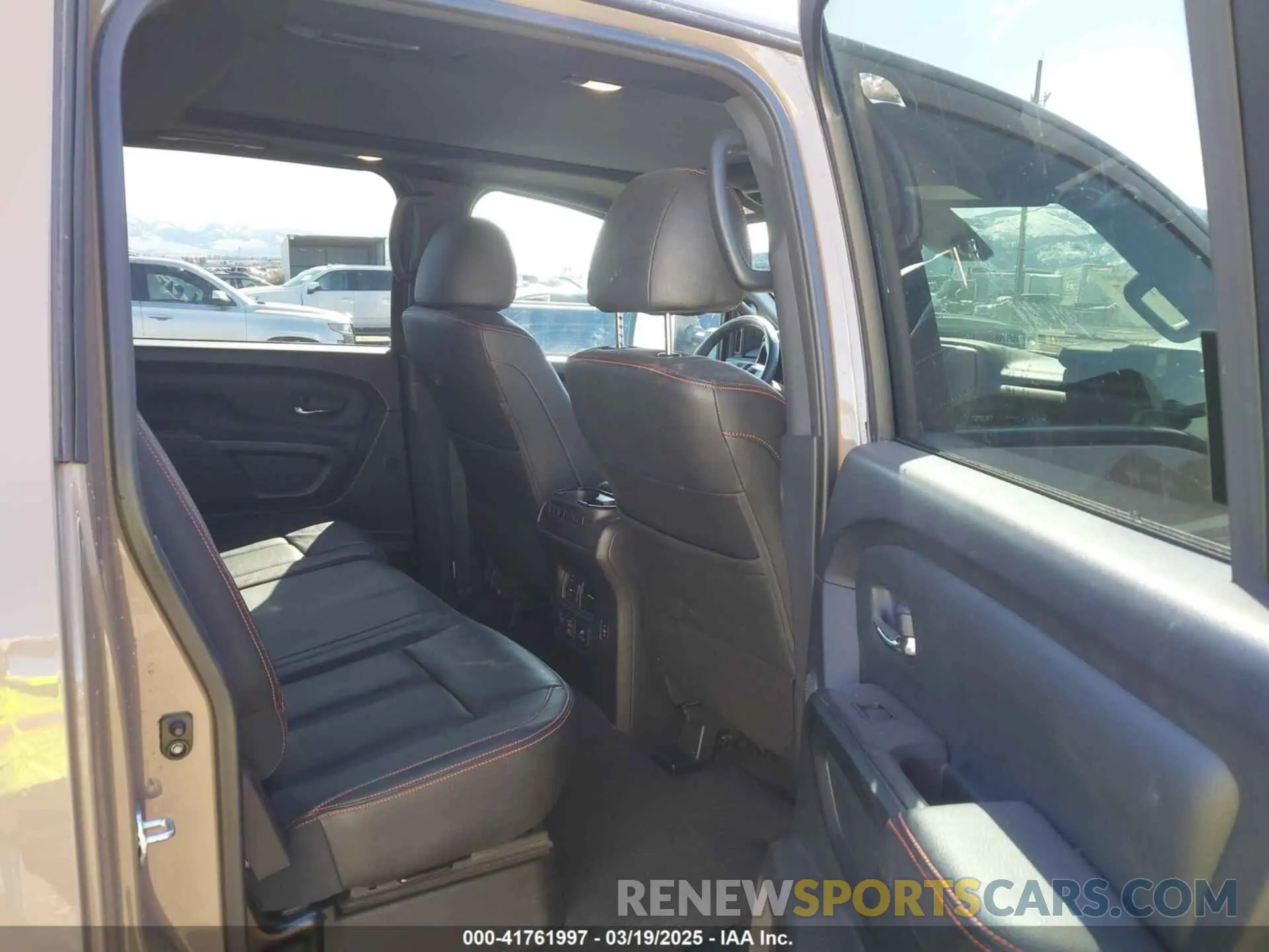 8 Photograph of a damaged car 1N6AA1ED9MN527737 NISSAN TITAN 2021