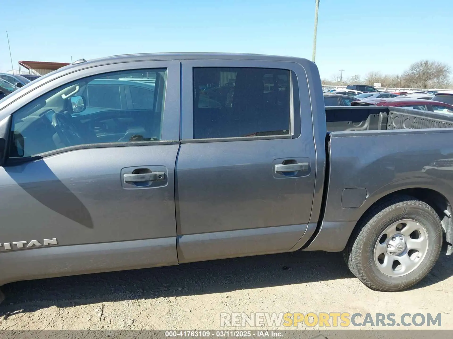 15 Photograph of a damaged car 1N6AA1EE2MN517608 NISSAN TITAN 2021
