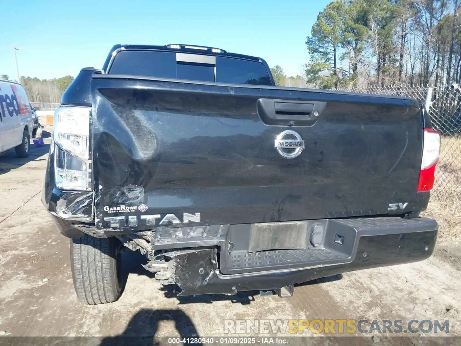 18 Photograph of a damaged car 1N6AA1EE4MN528044 NISSAN TITAN 2021