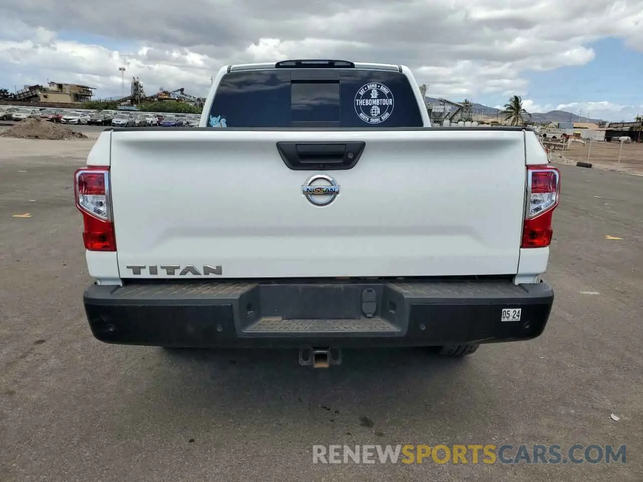 6 Photograph of a damaged car 1N6AA1EEXMN520000 NISSAN TITAN 2021