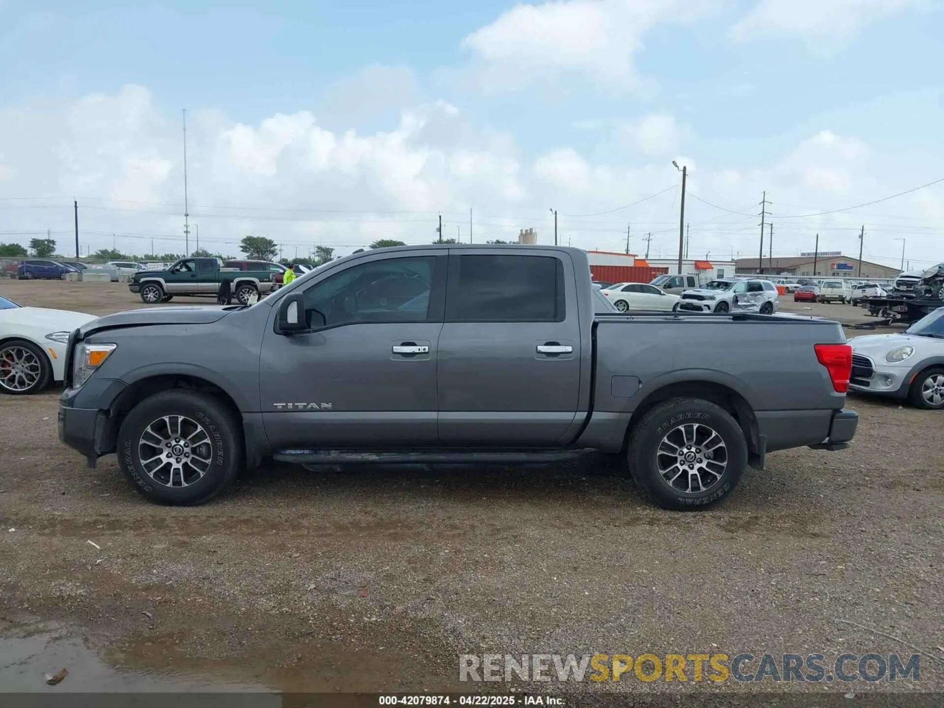 14 Photograph of a damaged car 1N6AA1EF8MN536575 NISSAN TITAN 2021
