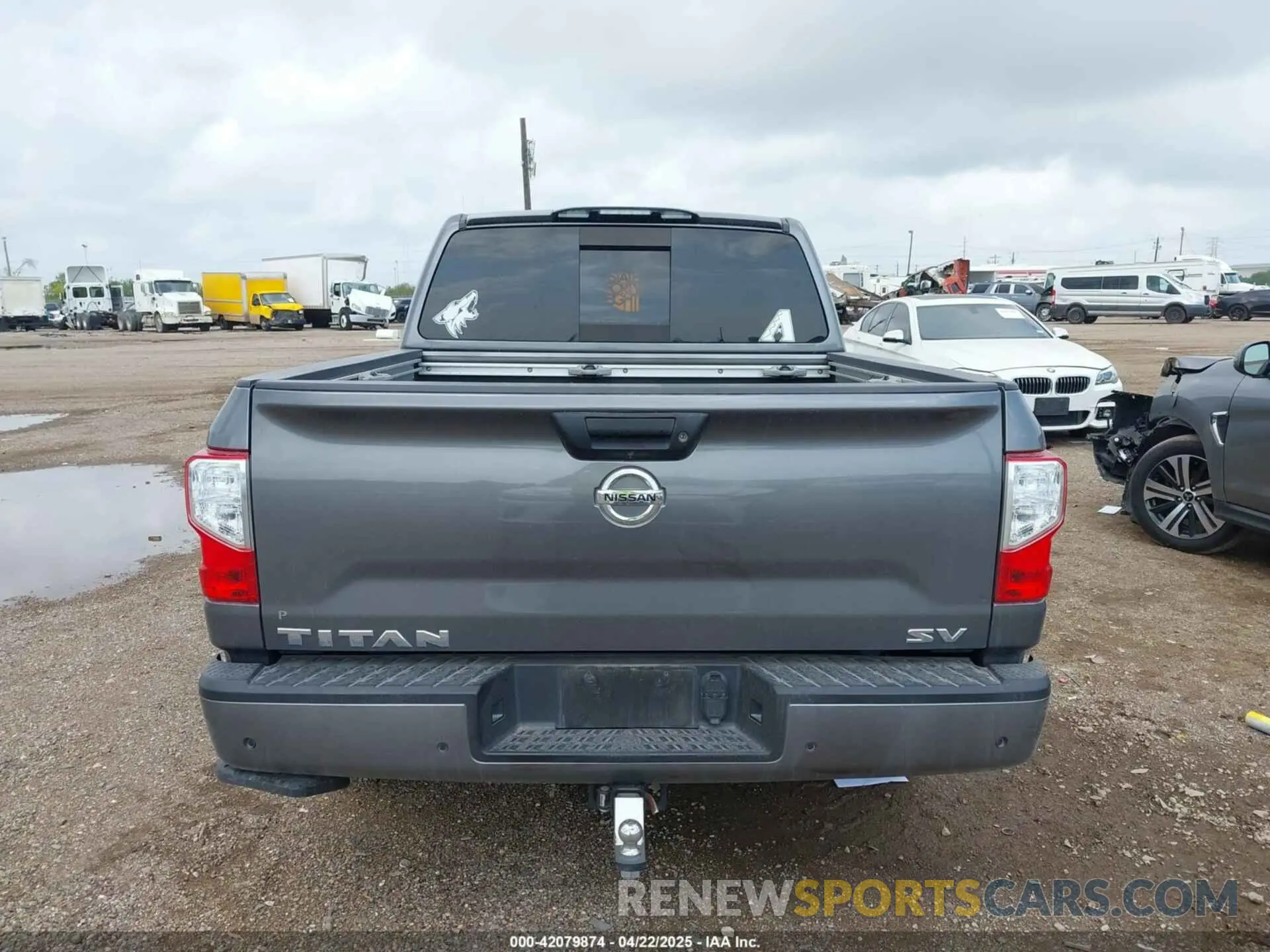 16 Photograph of a damaged car 1N6AA1EF8MN536575 NISSAN TITAN 2021