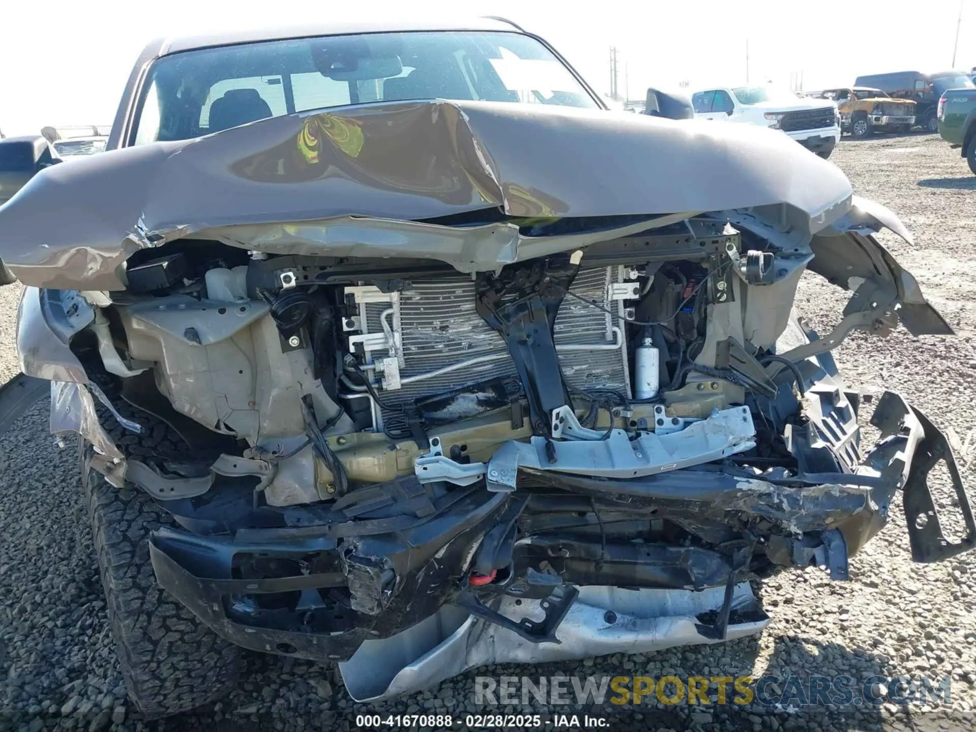 6 Photograph of a damaged car 1N6AA1ED4NN101018 NISSAN TITAN 2022