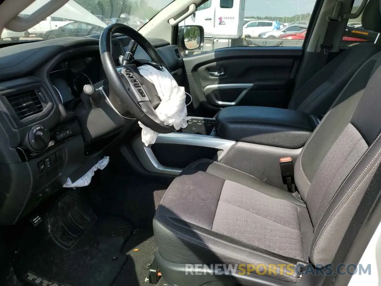 7 Photograph of a damaged car 1N6AA1EF8NN100276 NISSAN TITAN 2022