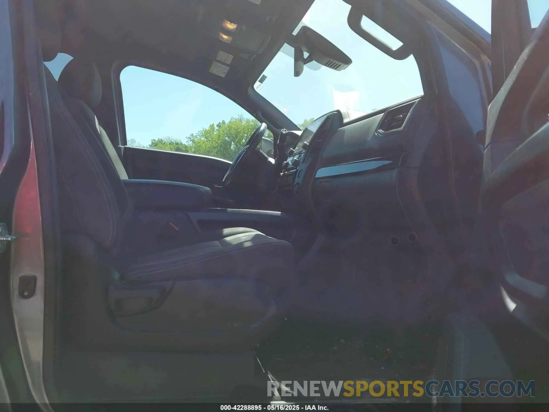 5 Photograph of a damaged car 1N6AA1ED1PN106454 NISSAN TITAN 2023