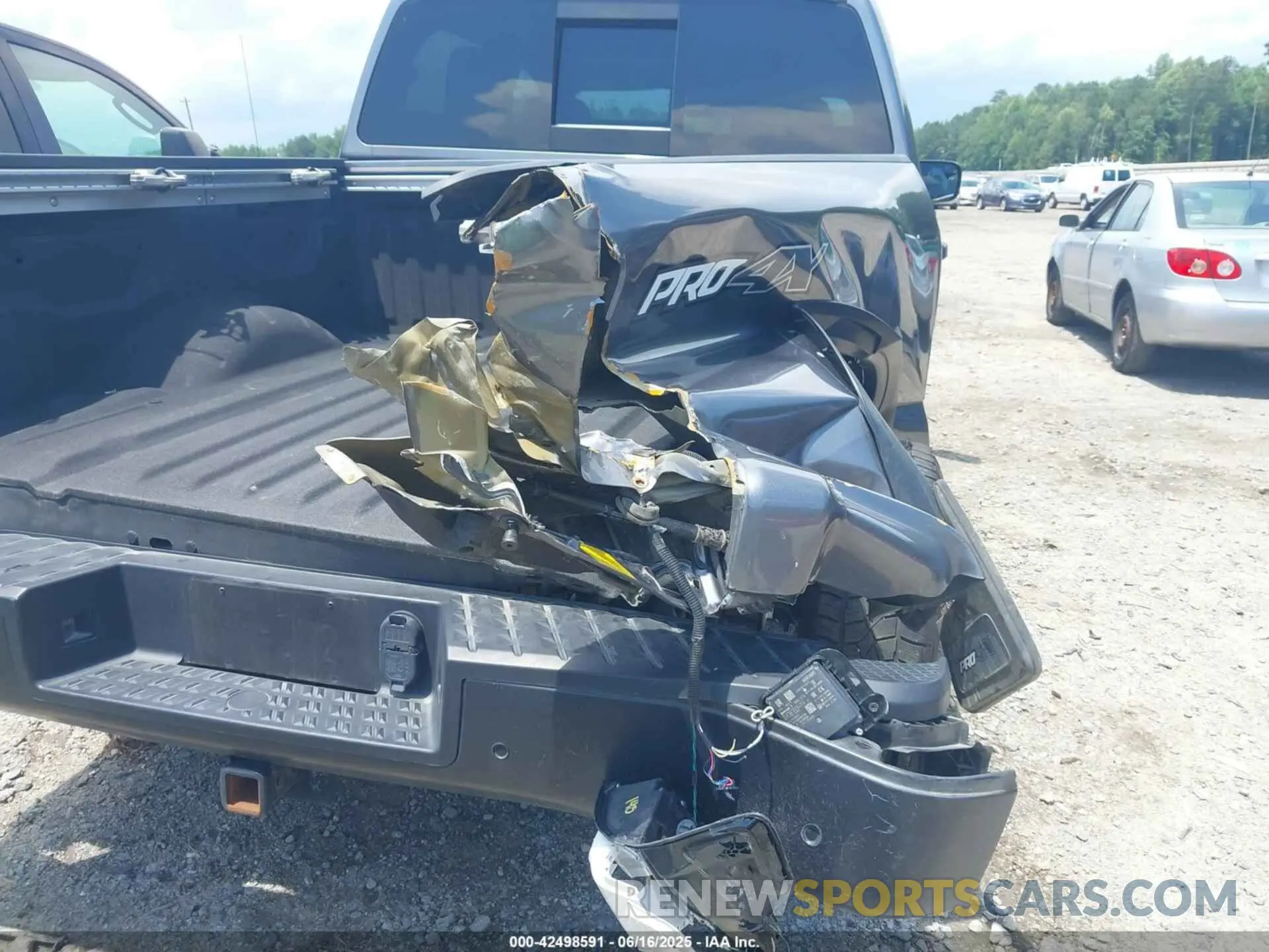 20 Photograph of a damaged car 1N6AA1ED8RN114313 NISSAN TITAN 2024