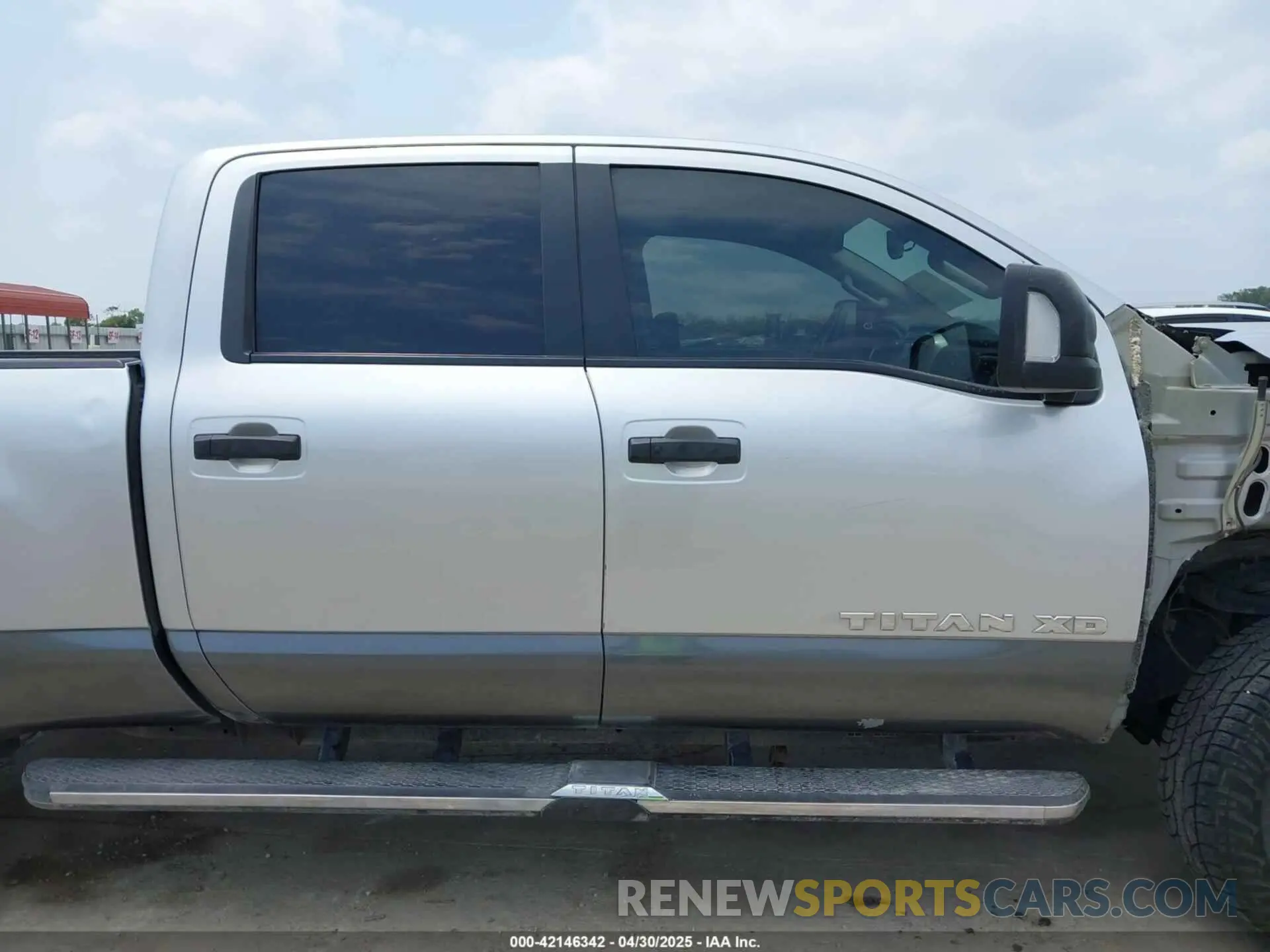 14 Photograph of a damaged car 1N6BA1F43KN524400 NISSAN TITAN XD 2019