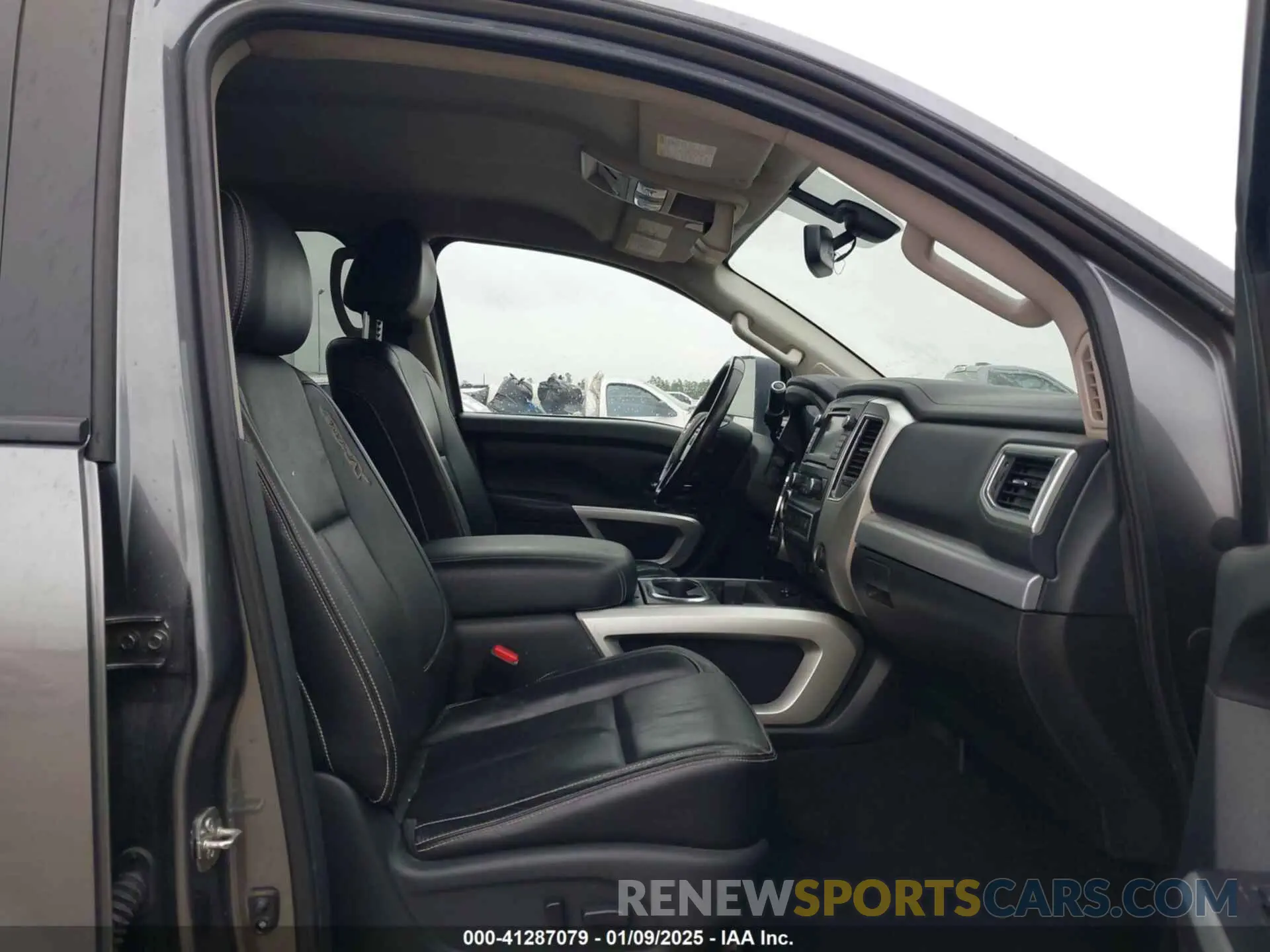 5 Photograph of a damaged car 1N6BA1F44KN509548 NISSAN TITAN XD 2019