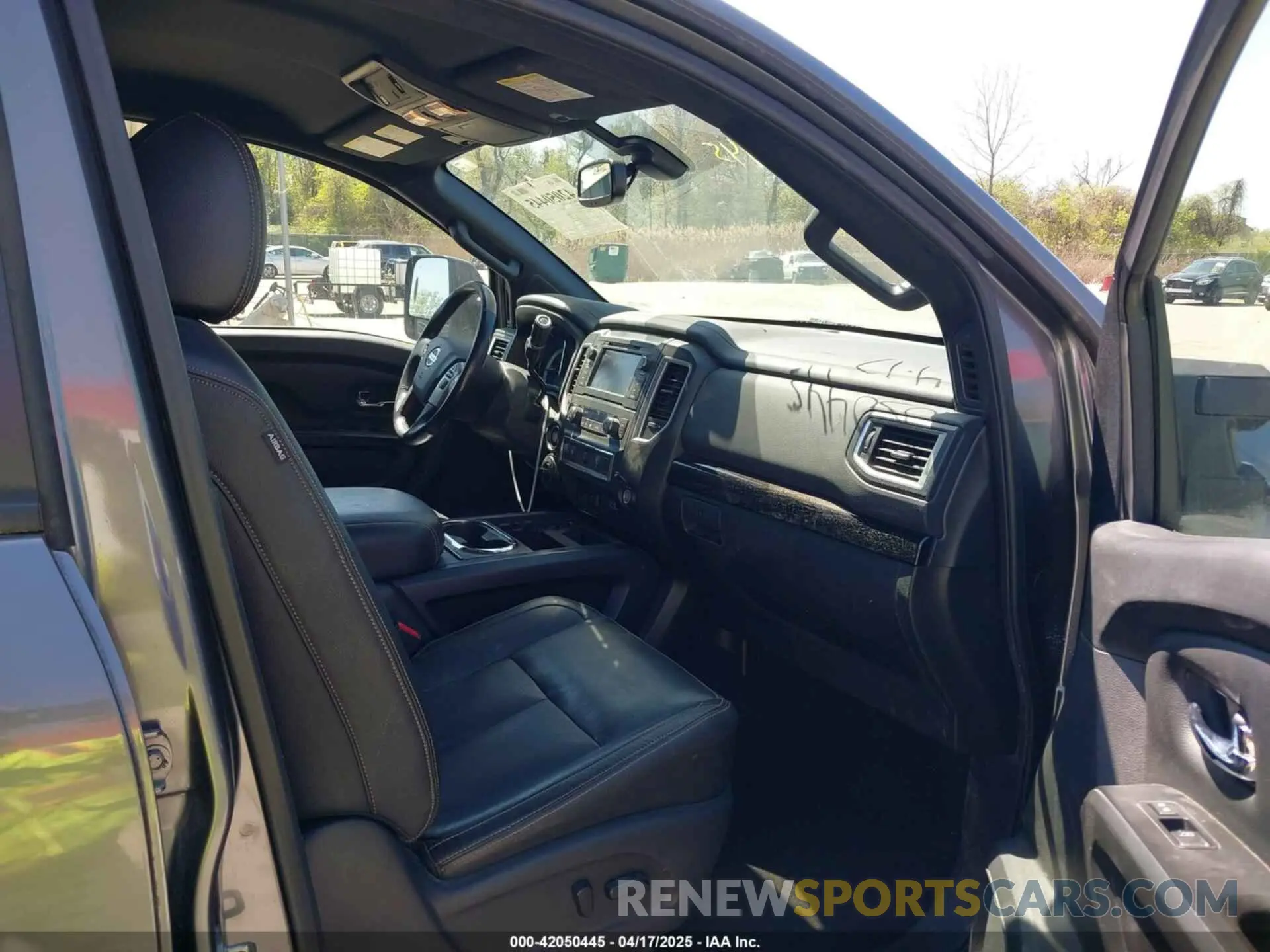 5 Photograph of a damaged car 1N6BA1F45KN507050 NISSAN TITAN XD 2019