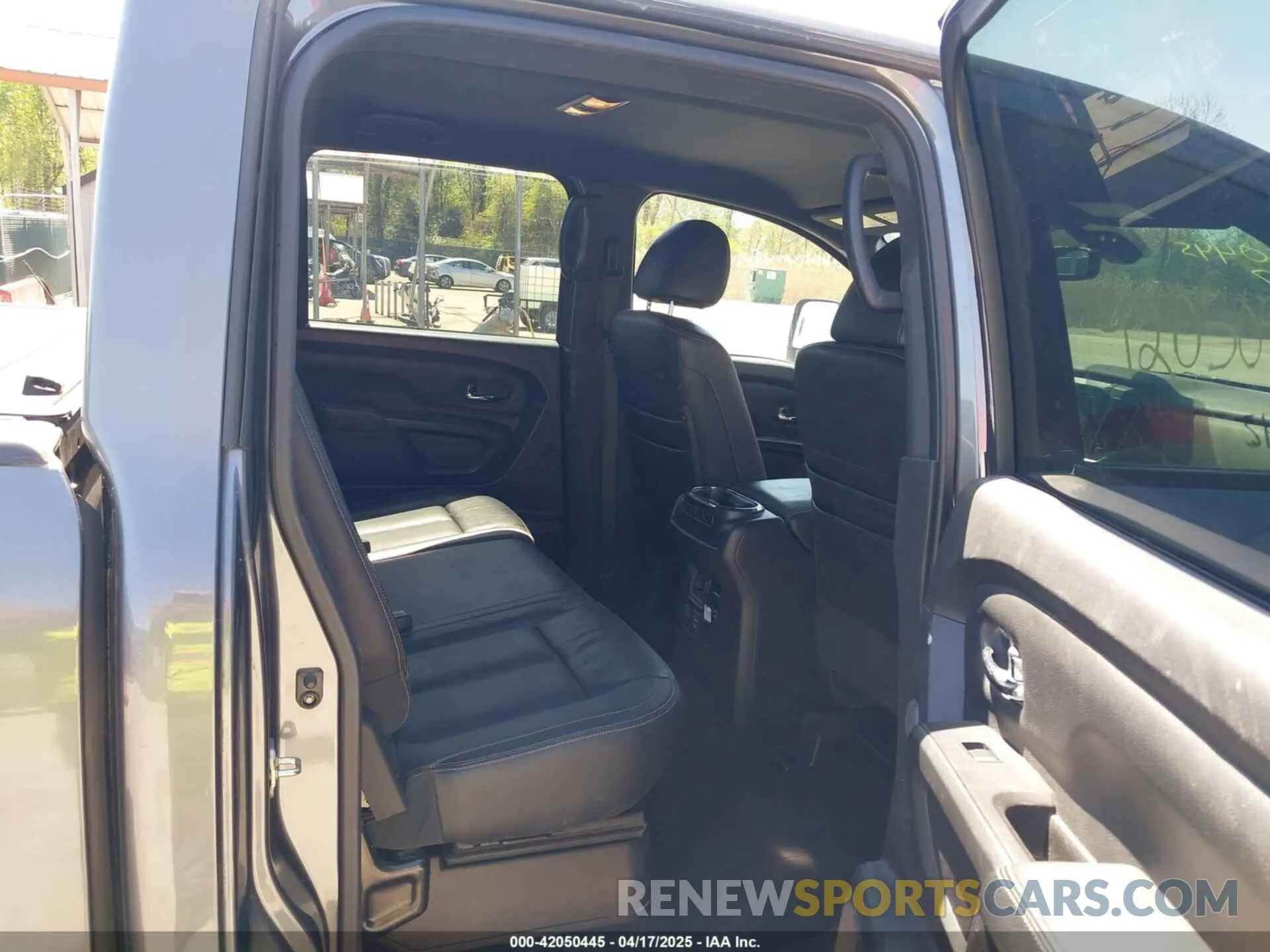 8 Photograph of a damaged car 1N6BA1F45KN507050 NISSAN TITAN XD 2019