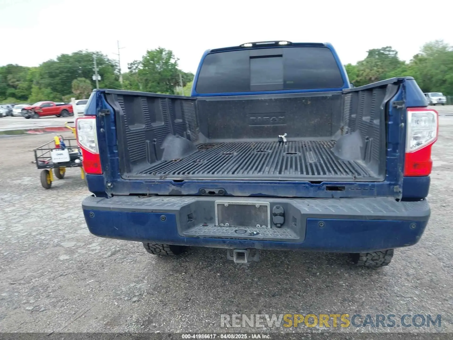 16 Photograph of a damaged car 1N6BA1F46KN514637 NISSAN TITAN XD 2019