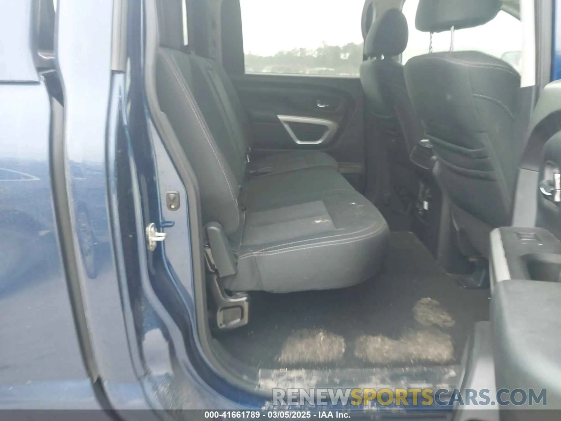 8 Photograph of a damaged car 1N6BA1F49KN506712 NISSAN TITAN XD 2019