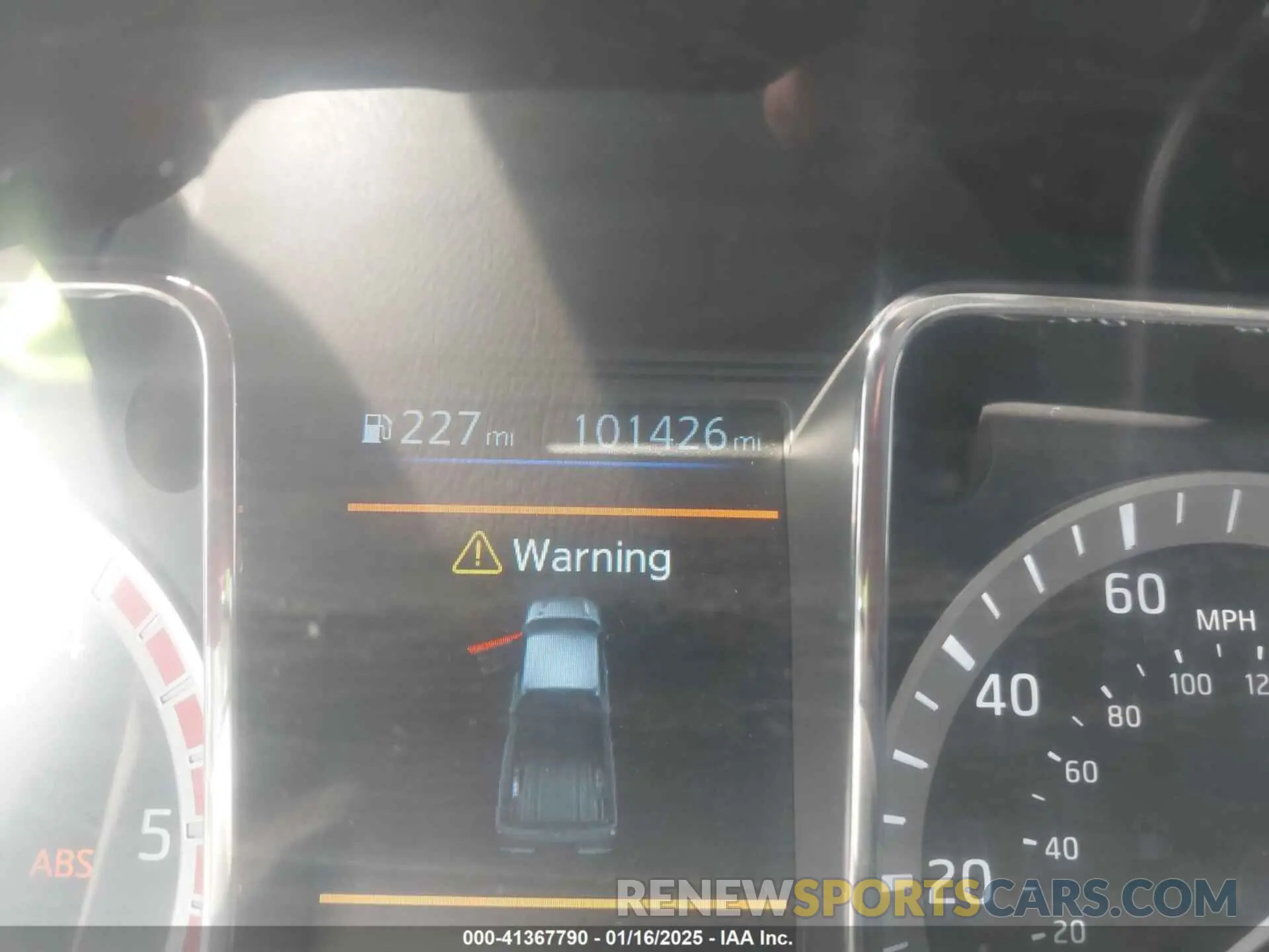 15 Photograph of a damaged car 1N6BA1RP0KN523792 NISSAN TITAN XD 2019