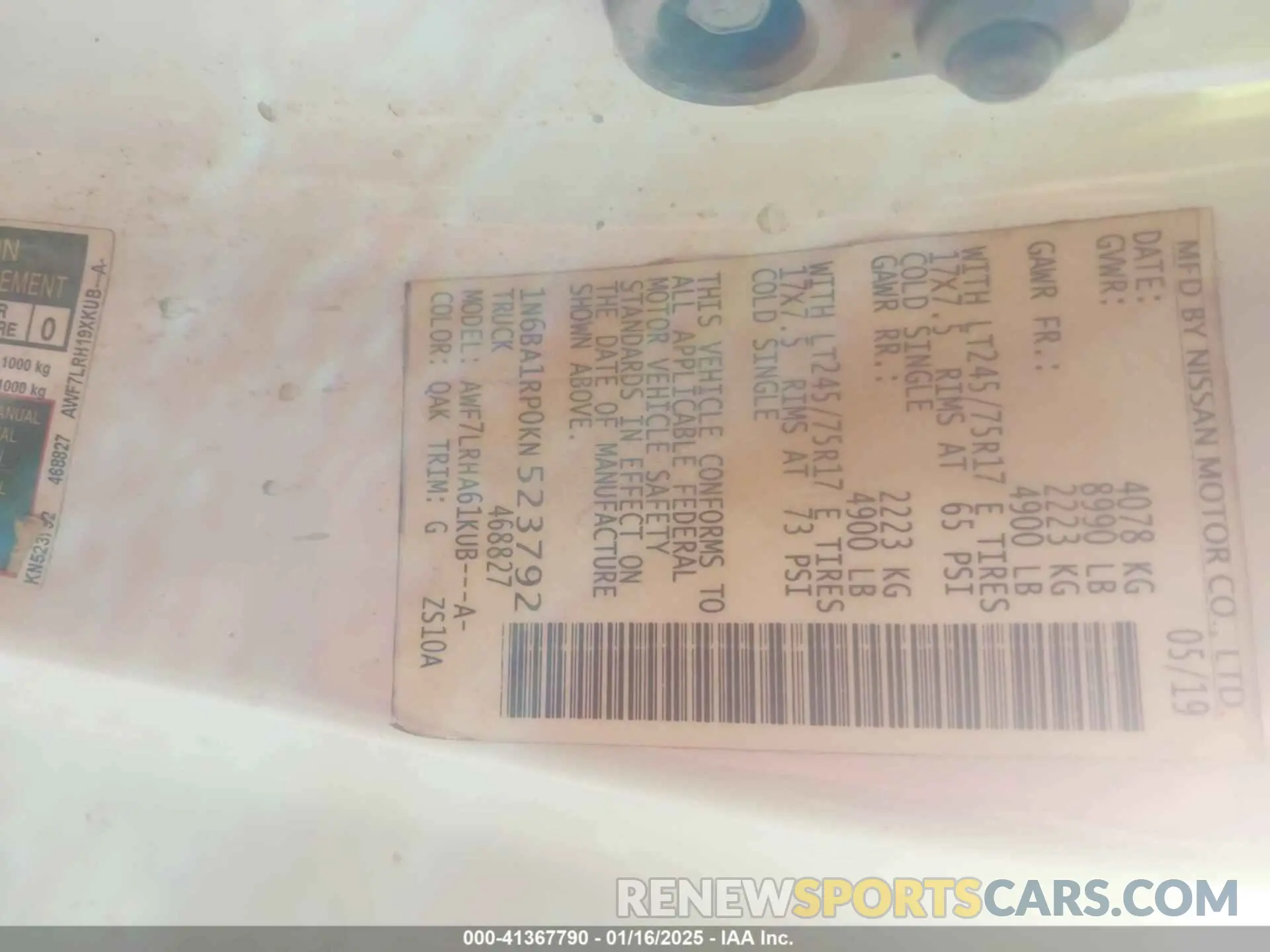 9 Photograph of a damaged car 1N6BA1RP0KN523792 NISSAN TITAN XD 2019