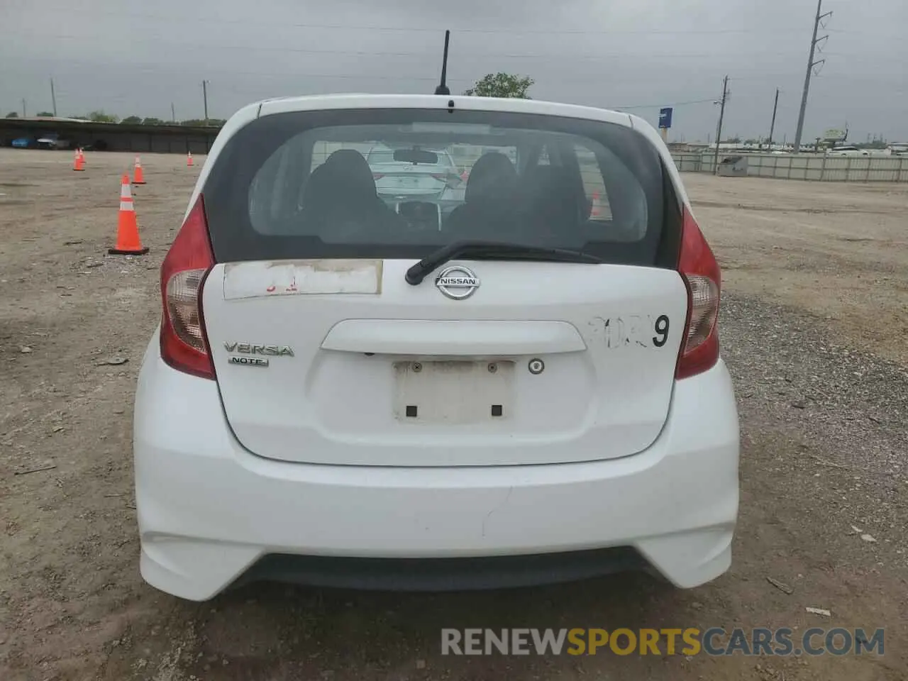 6 Photograph of a damaged car 3N1CE2CP0KL366116 NISSAN VERSA 2019