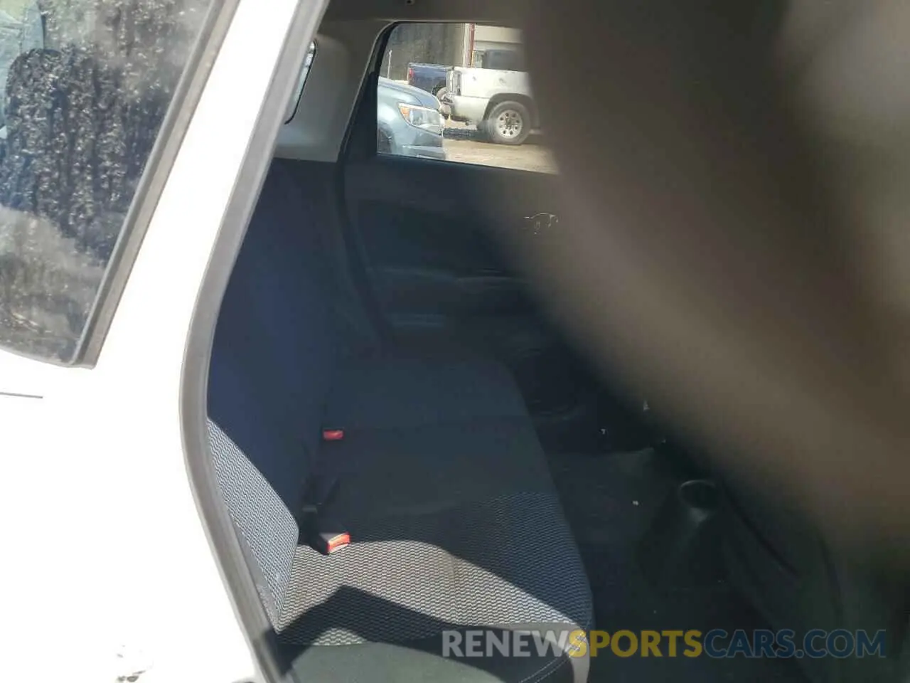 11 Photograph of a damaged car 3N1CE2CP0KL366164 NISSAN VERSA 2019