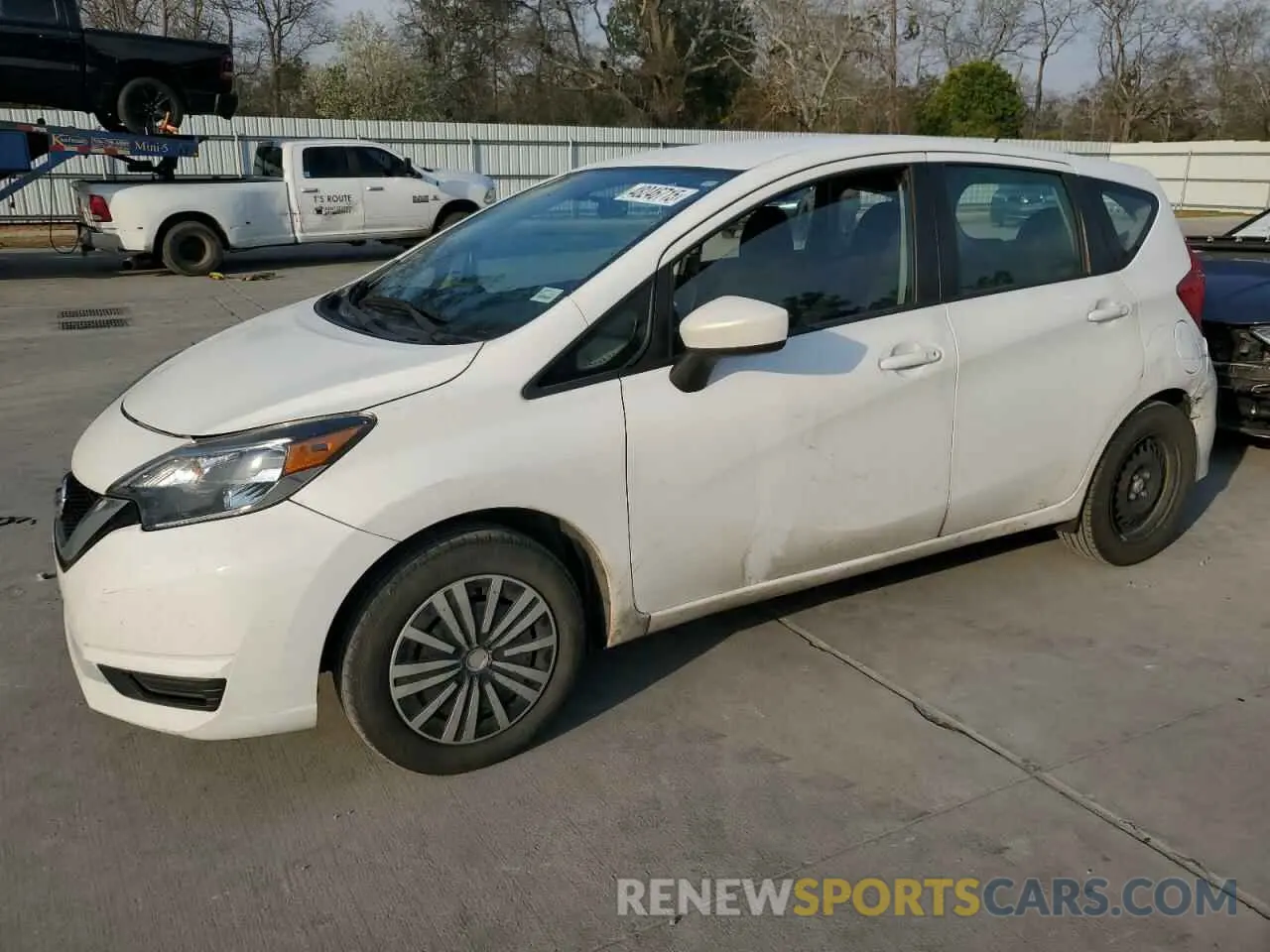 1 Photograph of a damaged car 3N1CE2CP4KL366166 NISSAN VERSA 2019