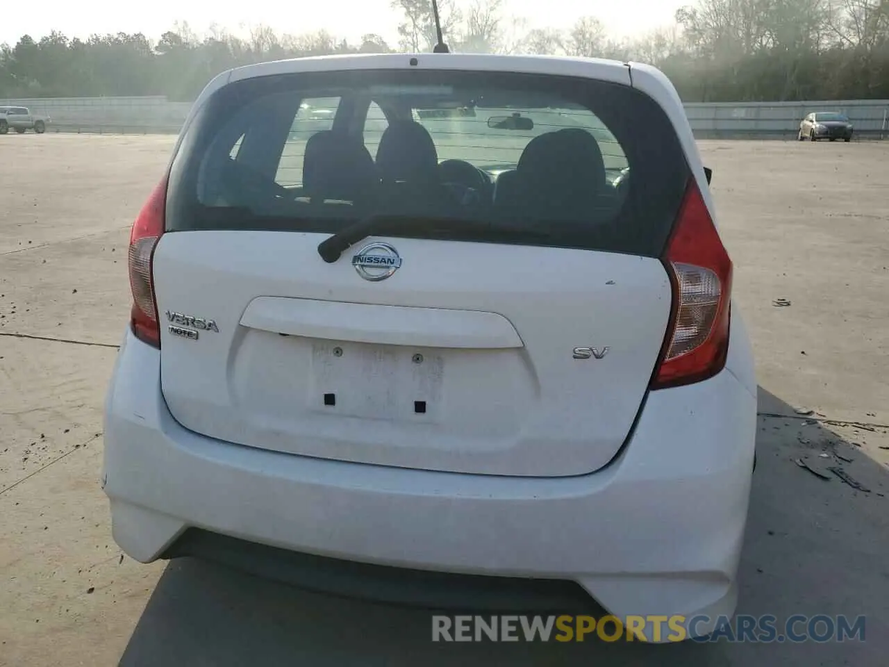 6 Photograph of a damaged car 3N1CE2CP4KL366166 NISSAN VERSA 2019
